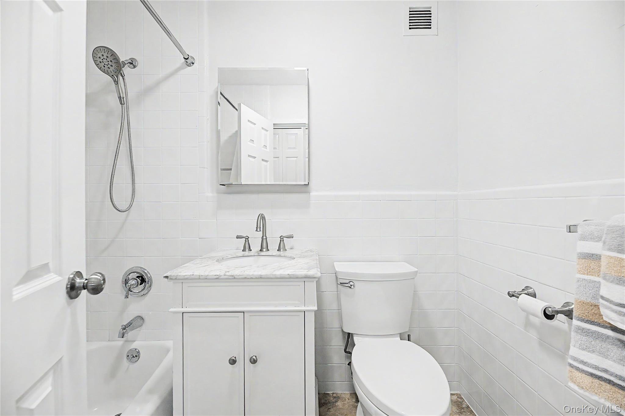 56 Doyer Avenue, Unit 6A photo 7
