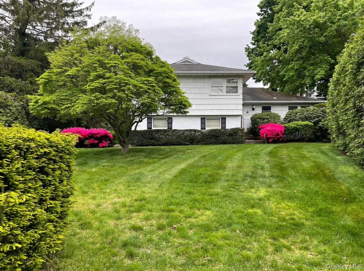 6 Preston Court – For Sale photo 2