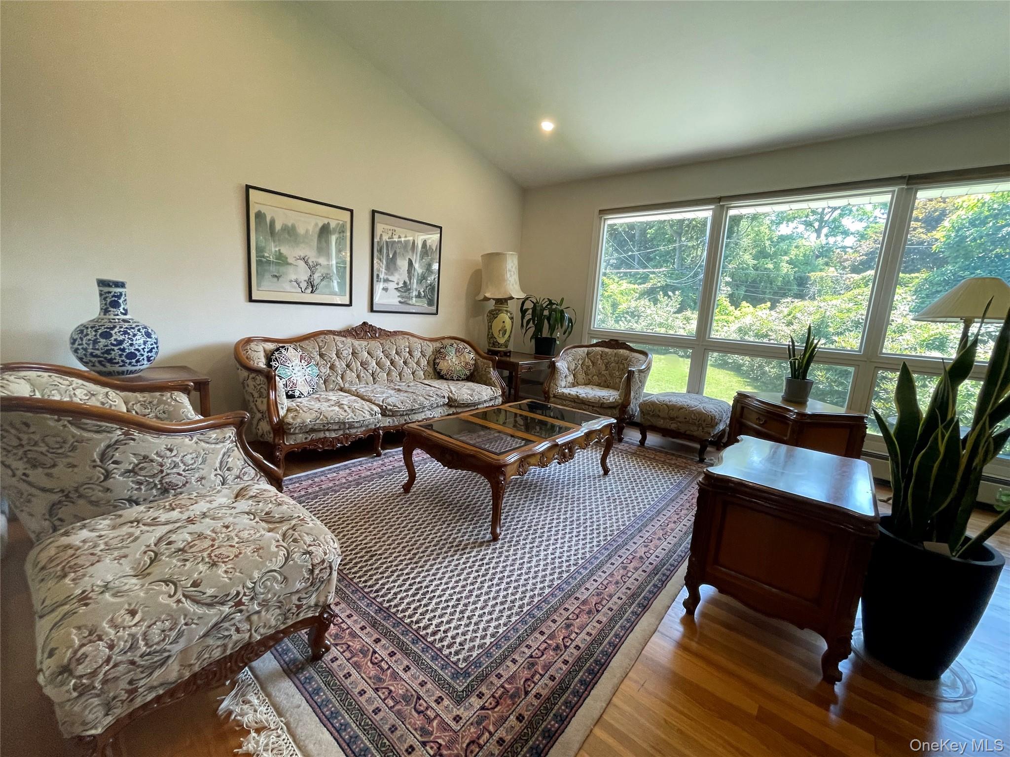 6 Preston Court – For Sale photo 5