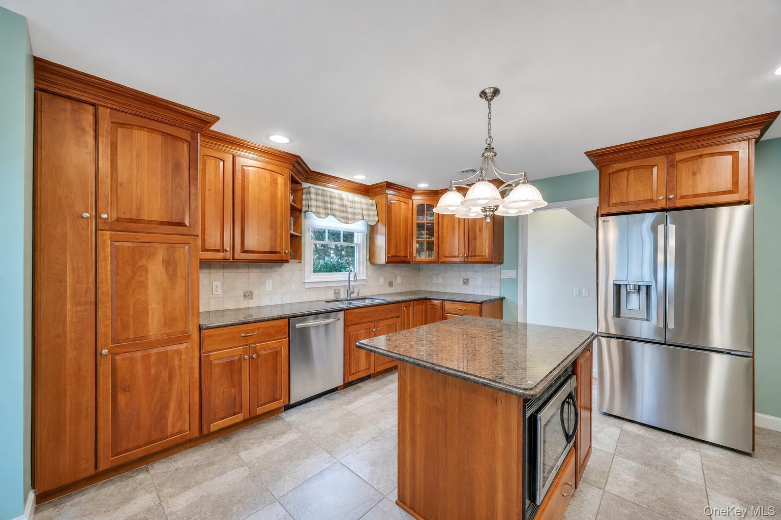 16 Ashland Avenue – For Sale photo 22