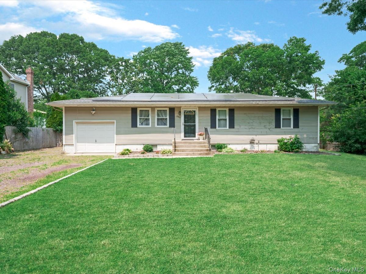 269 Carleton Drive E – For Sale