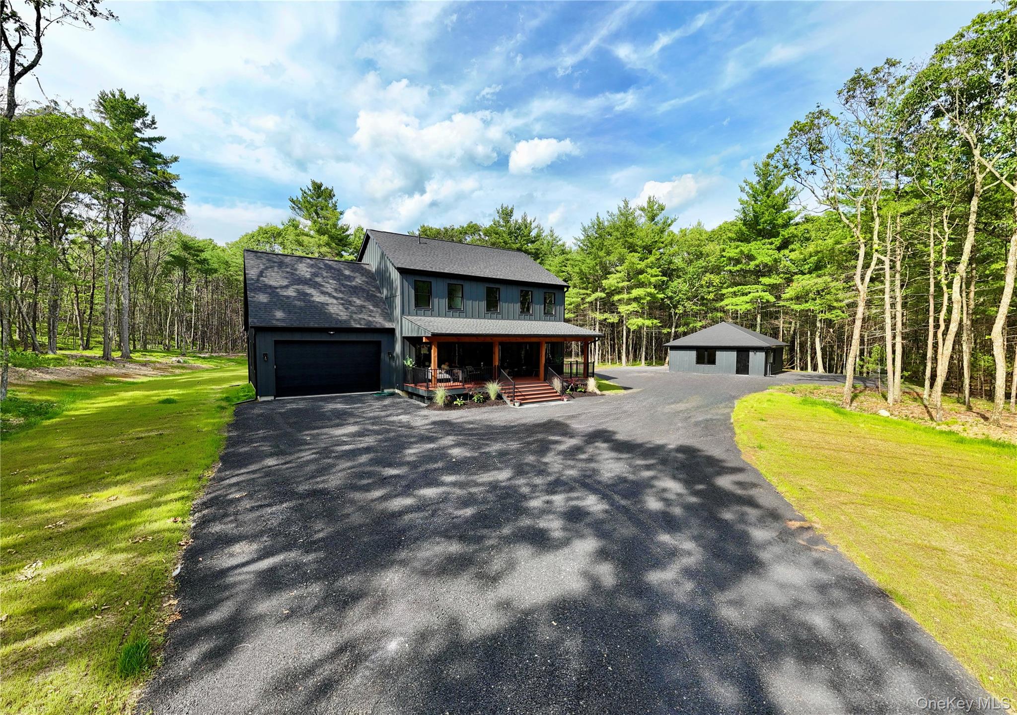 26 Victoria Lane – For Sale photo 3