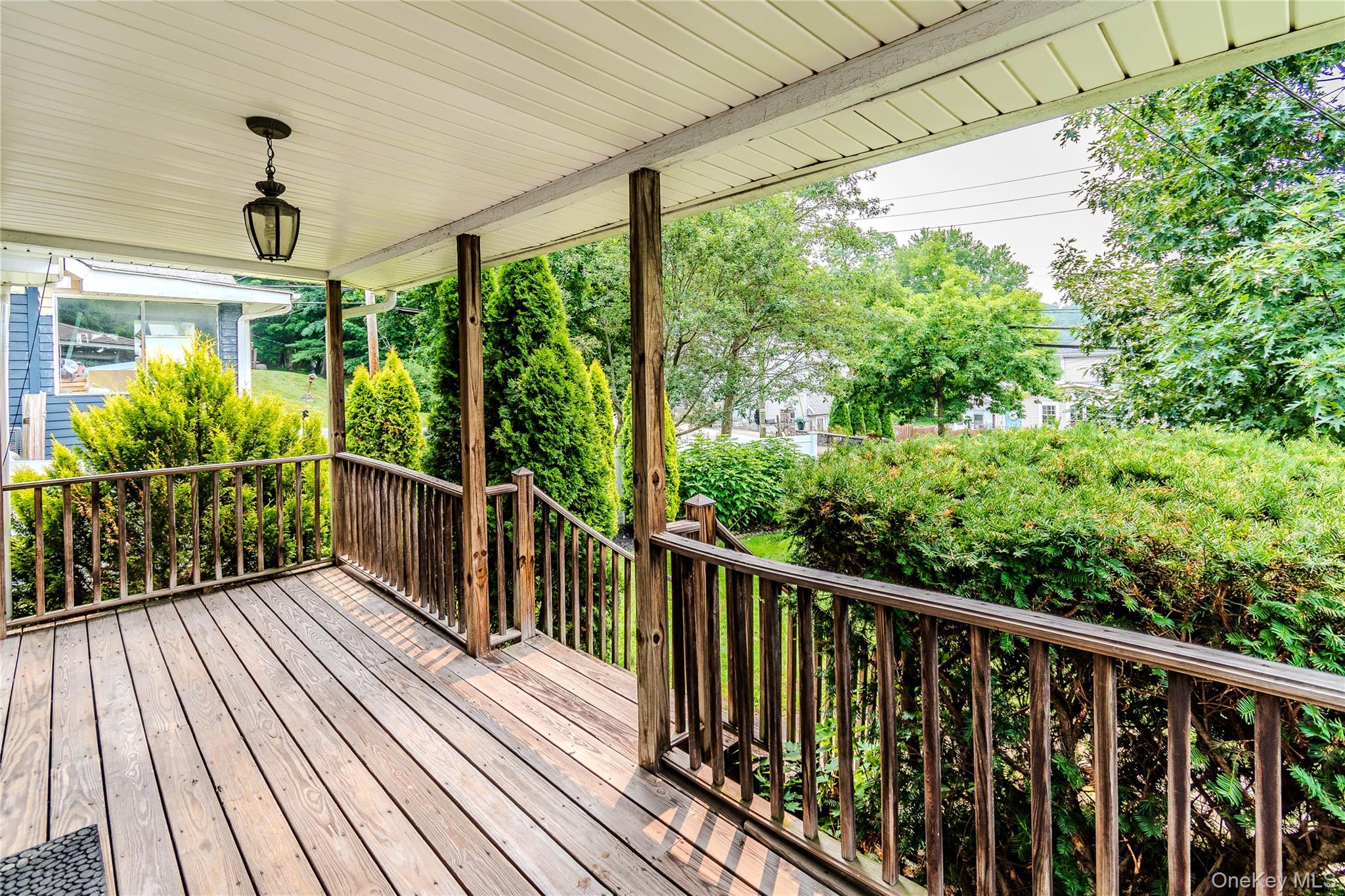 382 E Main Street – For Sale photo 3