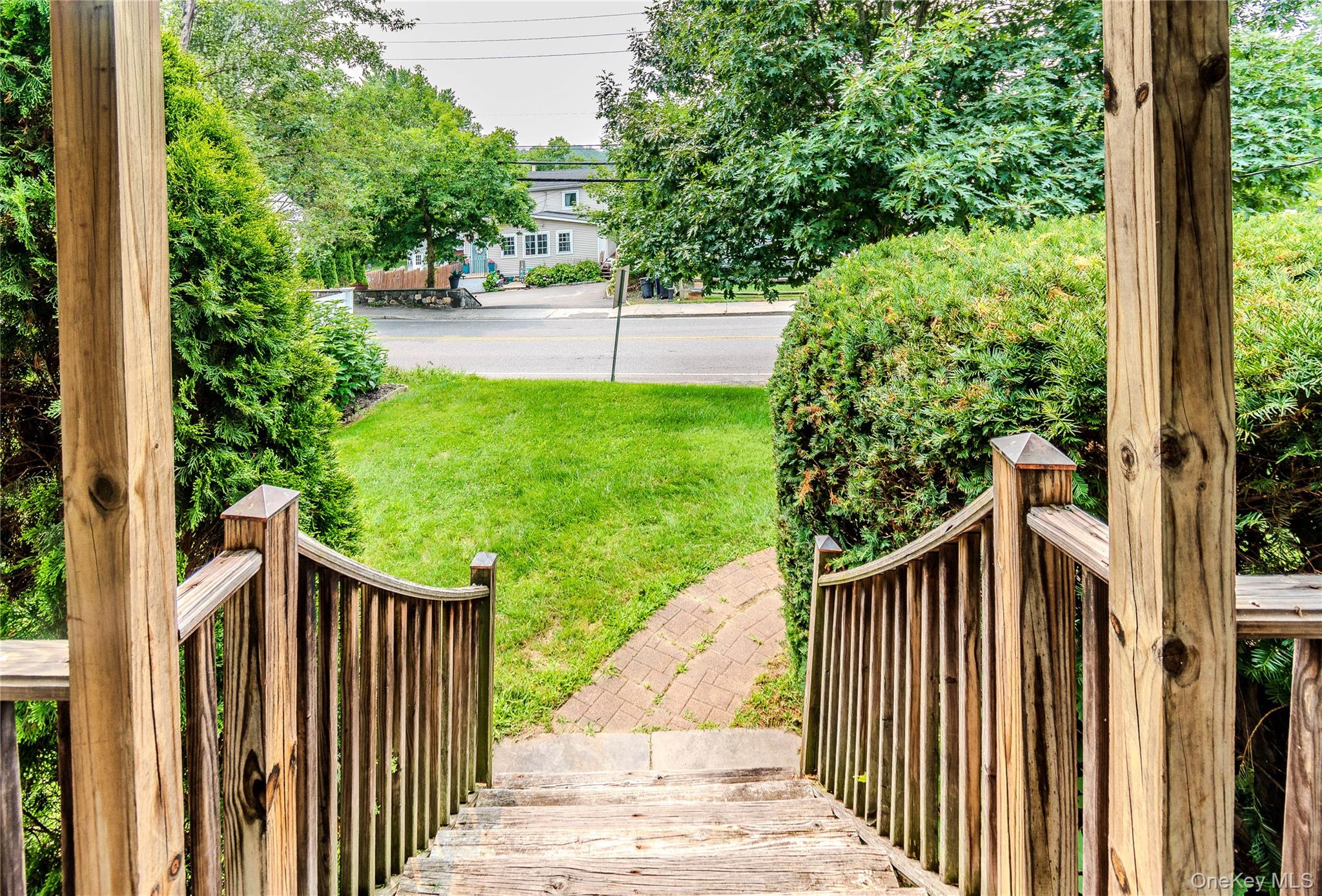 382 E Main Street – For Sale photo 4