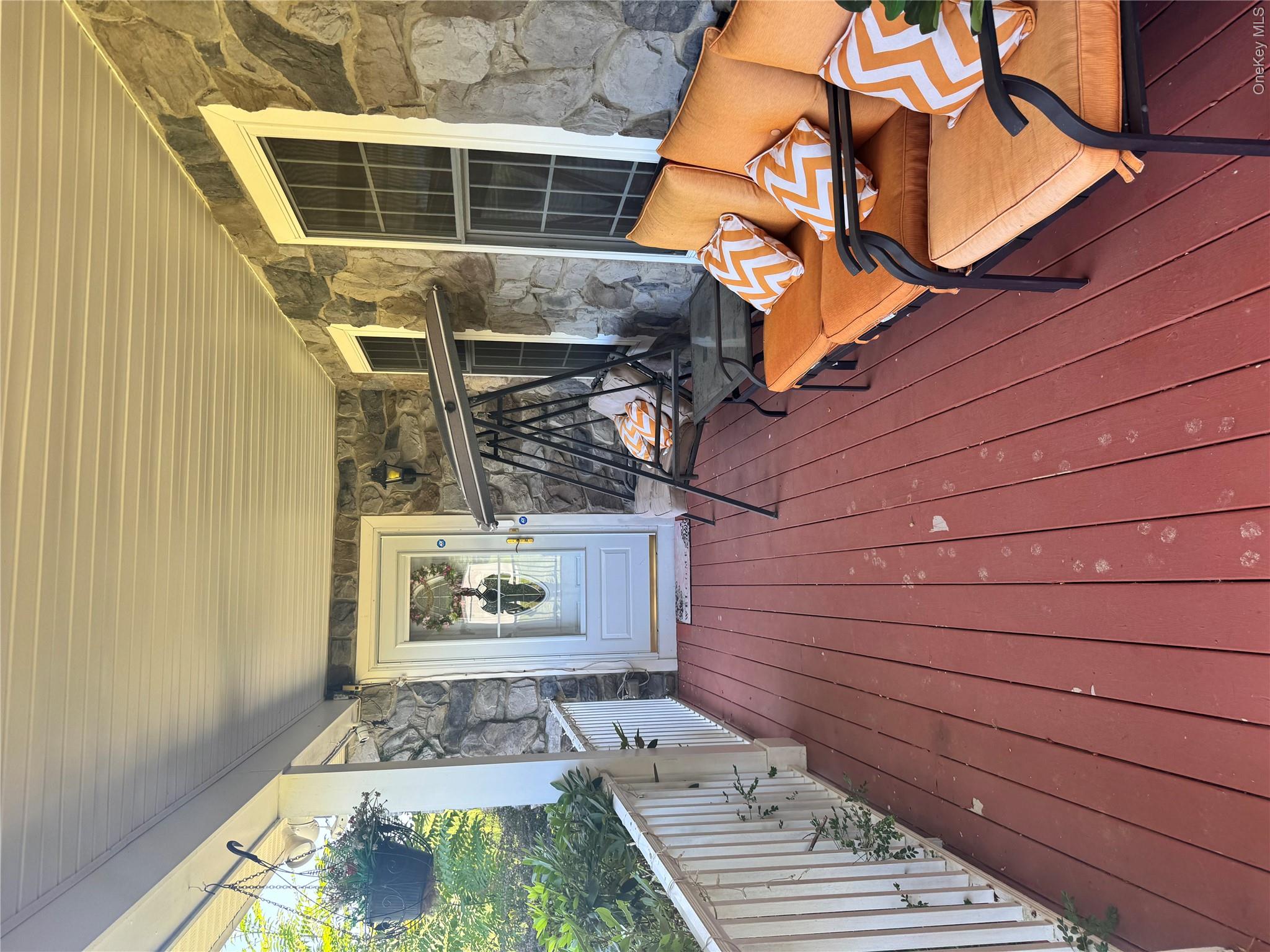 10 Willys Court – For Sale photo 3