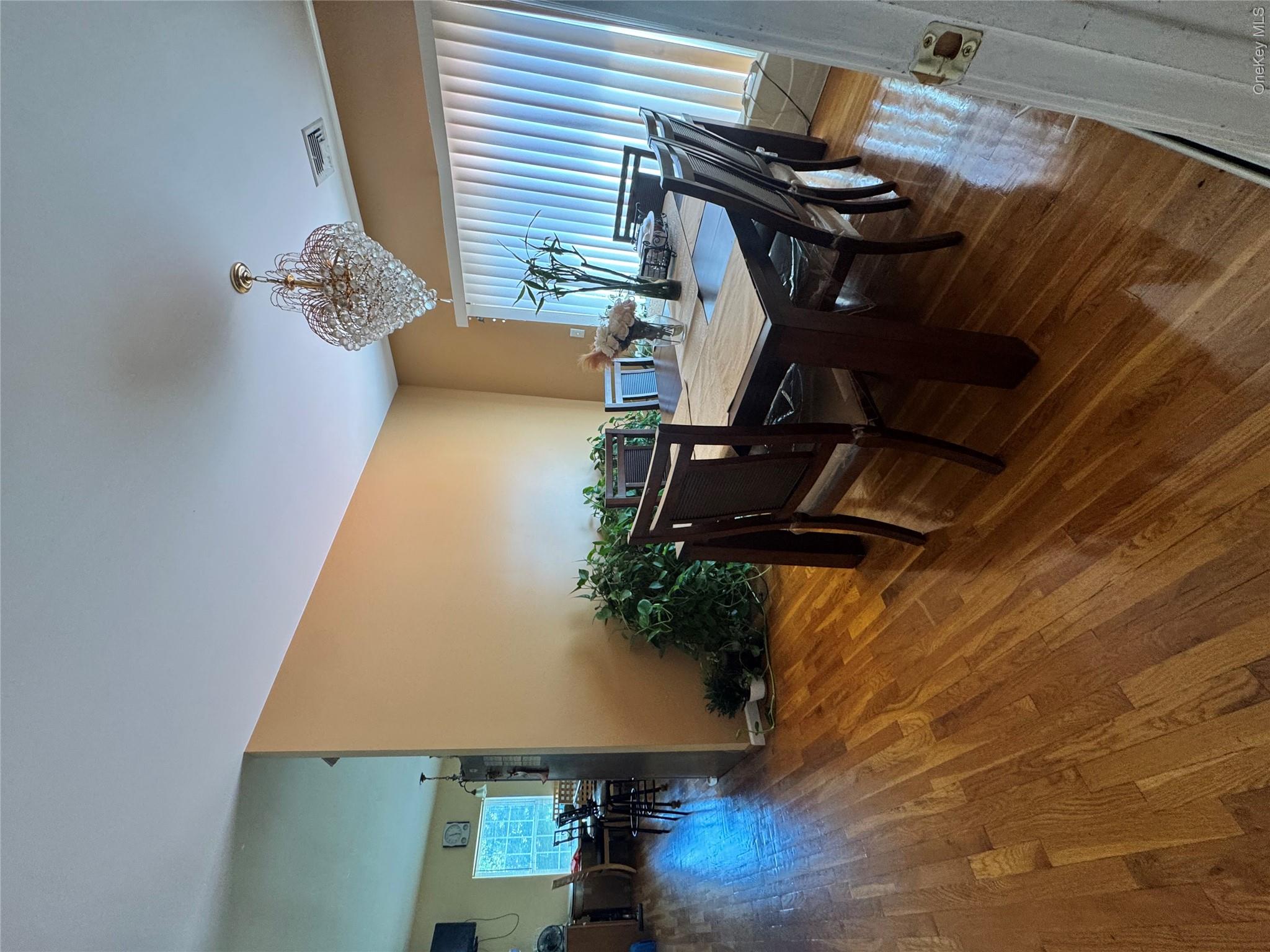 10 Willys Court – For Sale photo 13