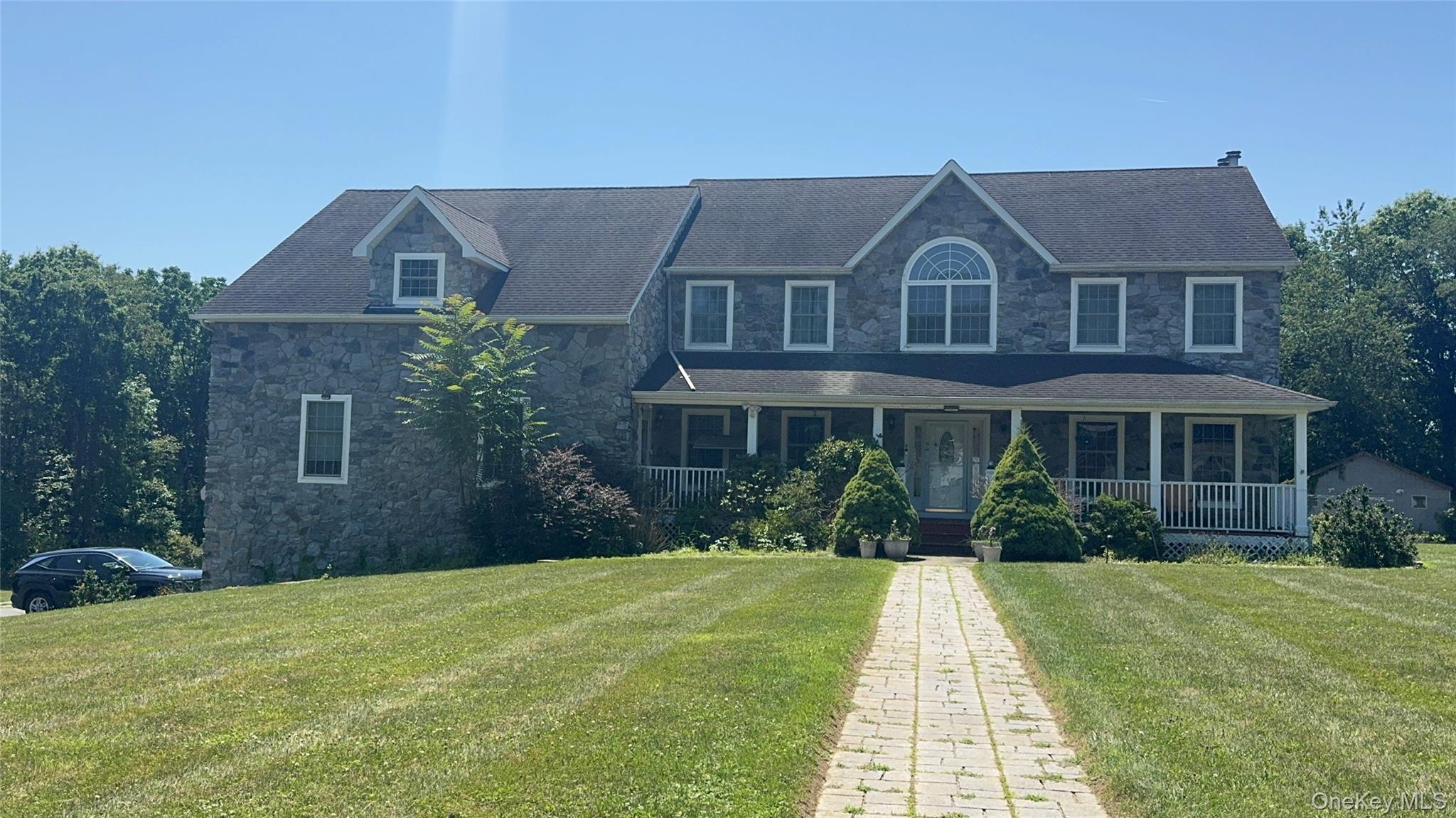 10 Willys Court – For Sale