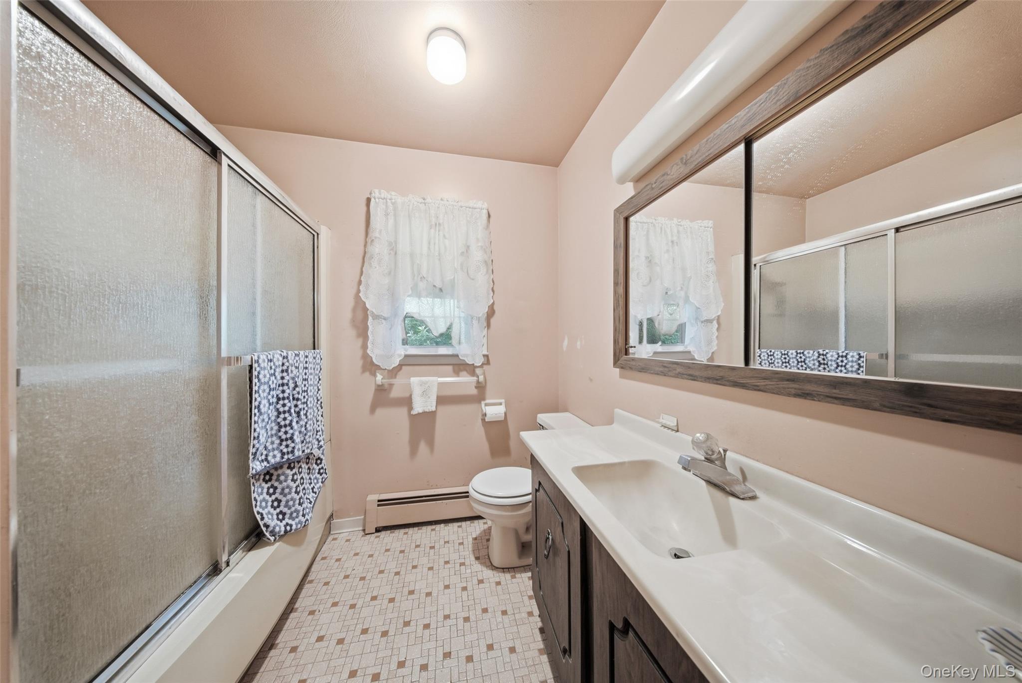 84 Railroad Avenue – For Sale photo 15