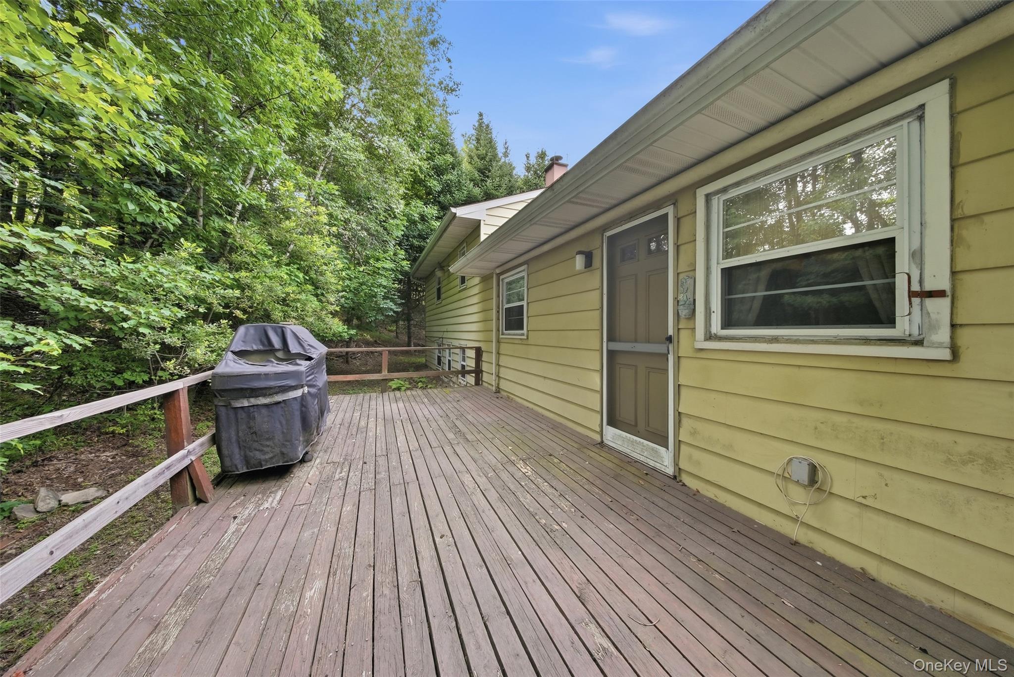 84 Railroad Avenue – For Sale photo 26