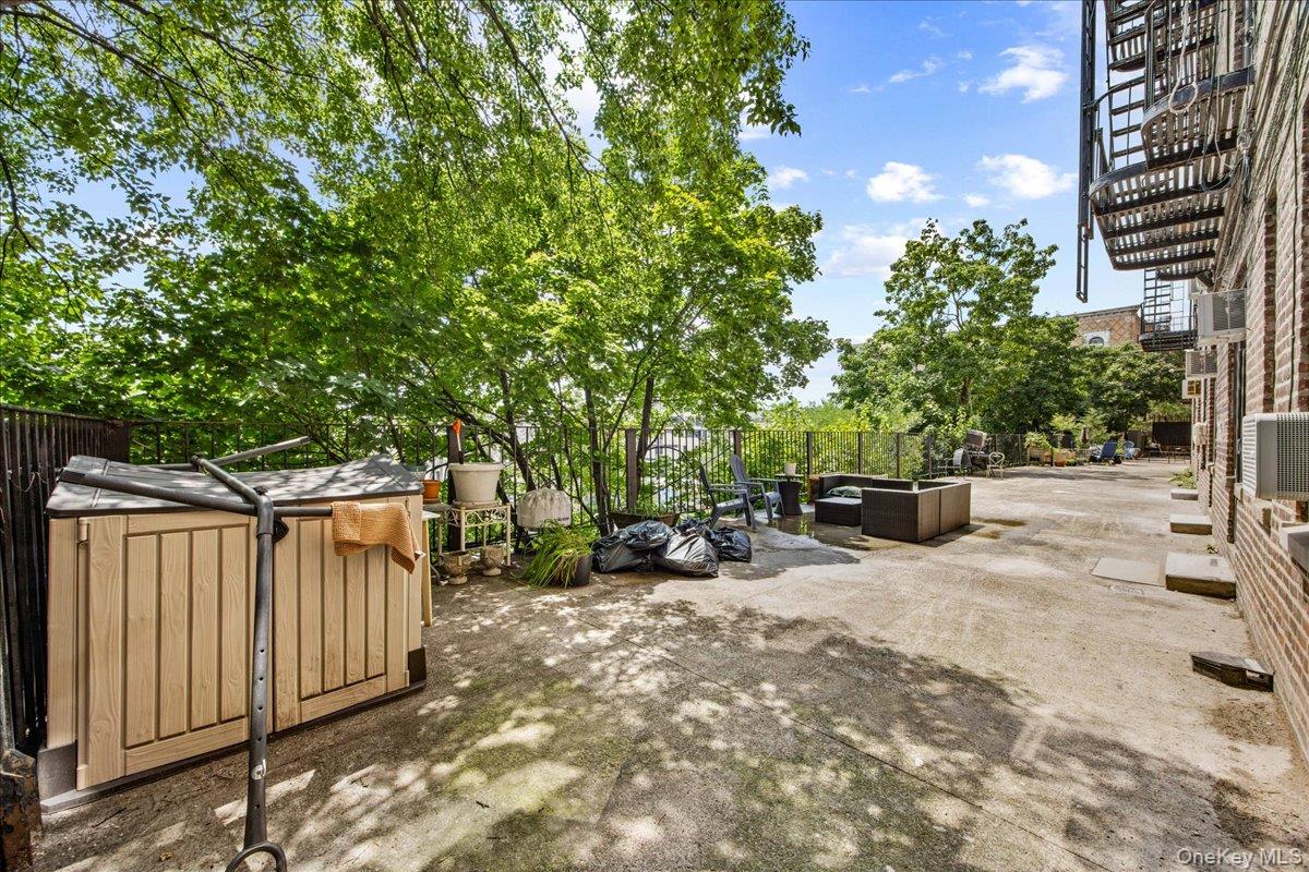 50 Park Terrace East St., Unit 1LM photo 18
