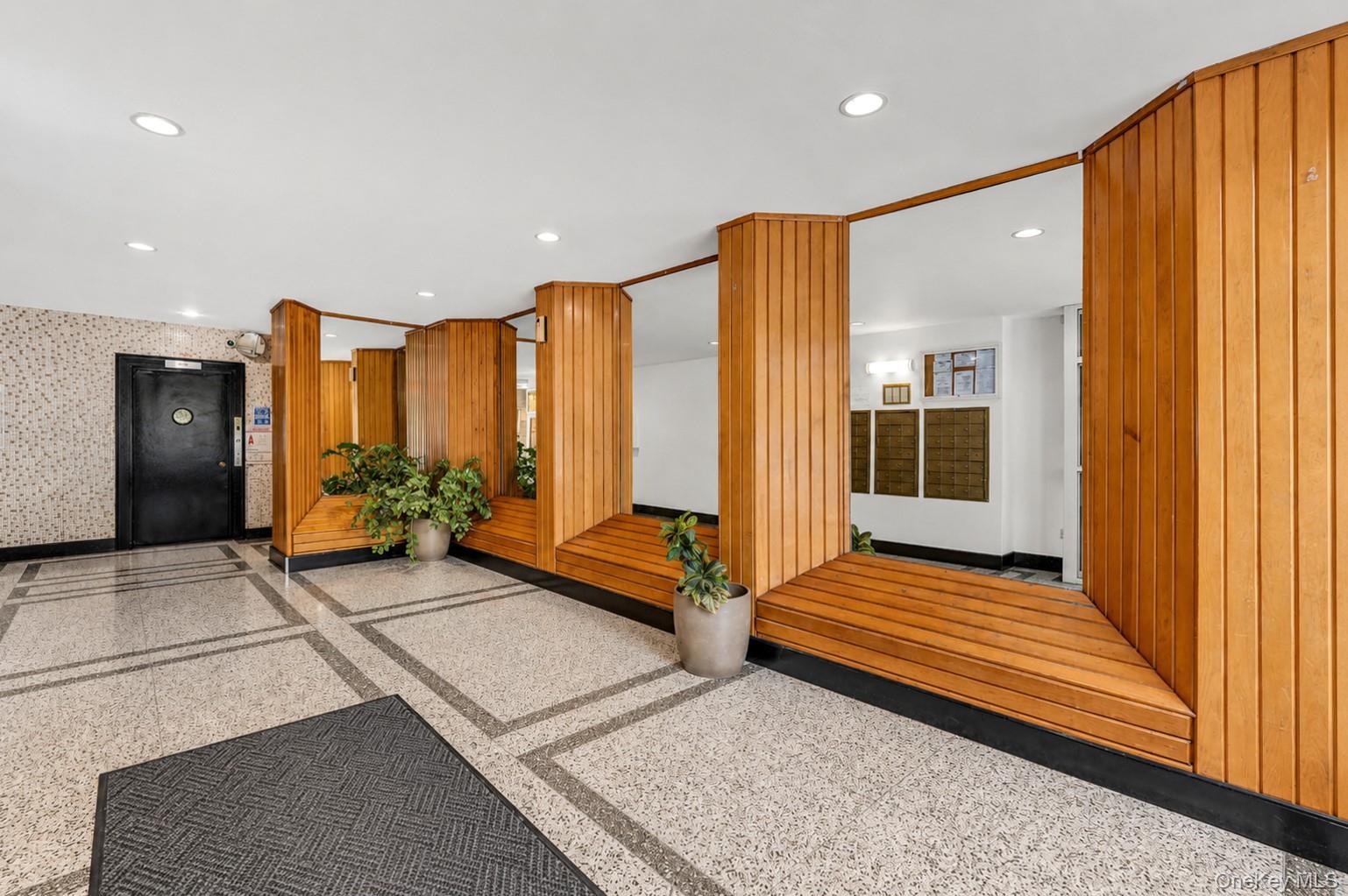 180 Van Cortlandt Park South, Unit 5C photo 2