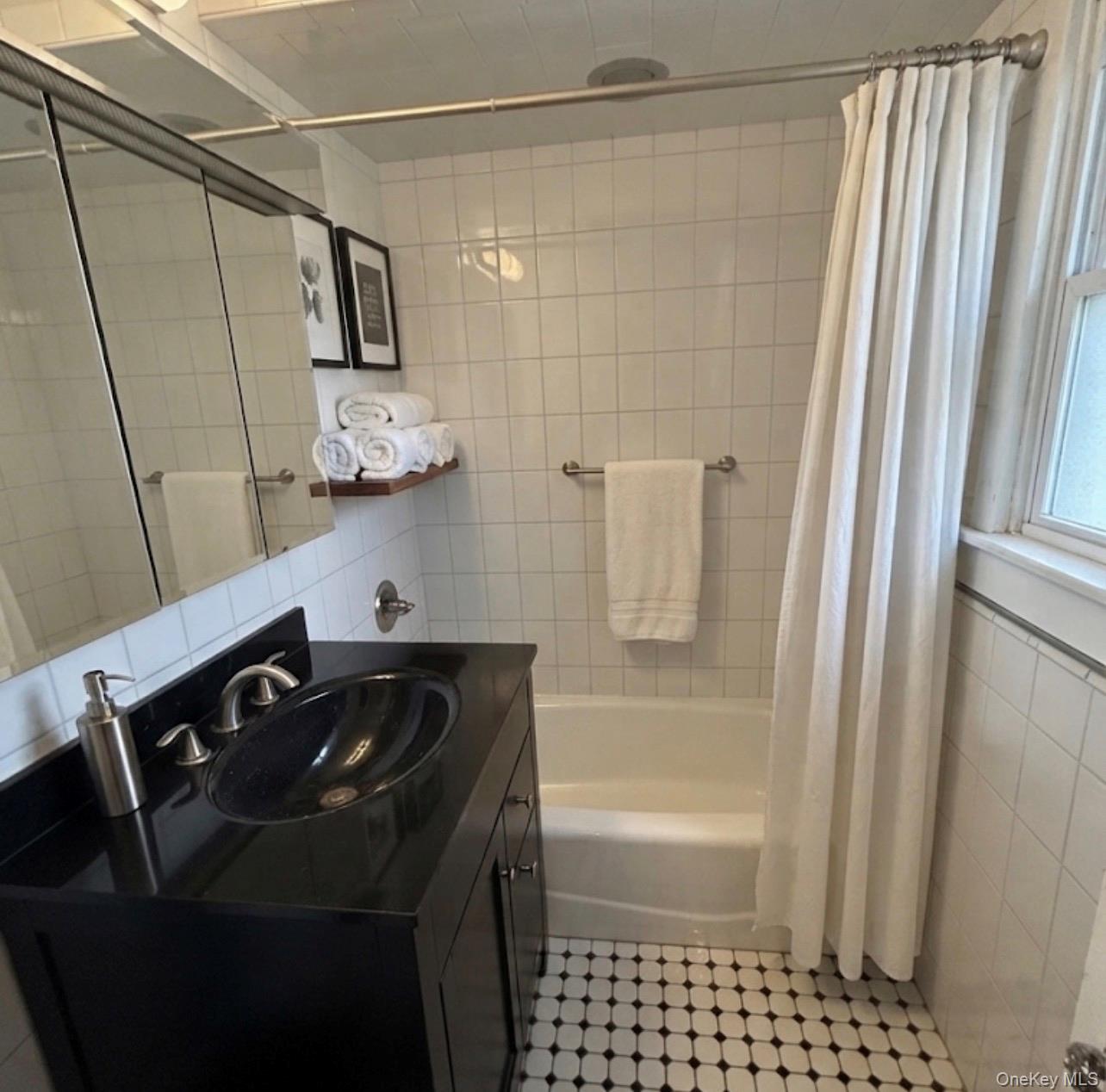 3058 Barkley Avenue – For Sale photo 5