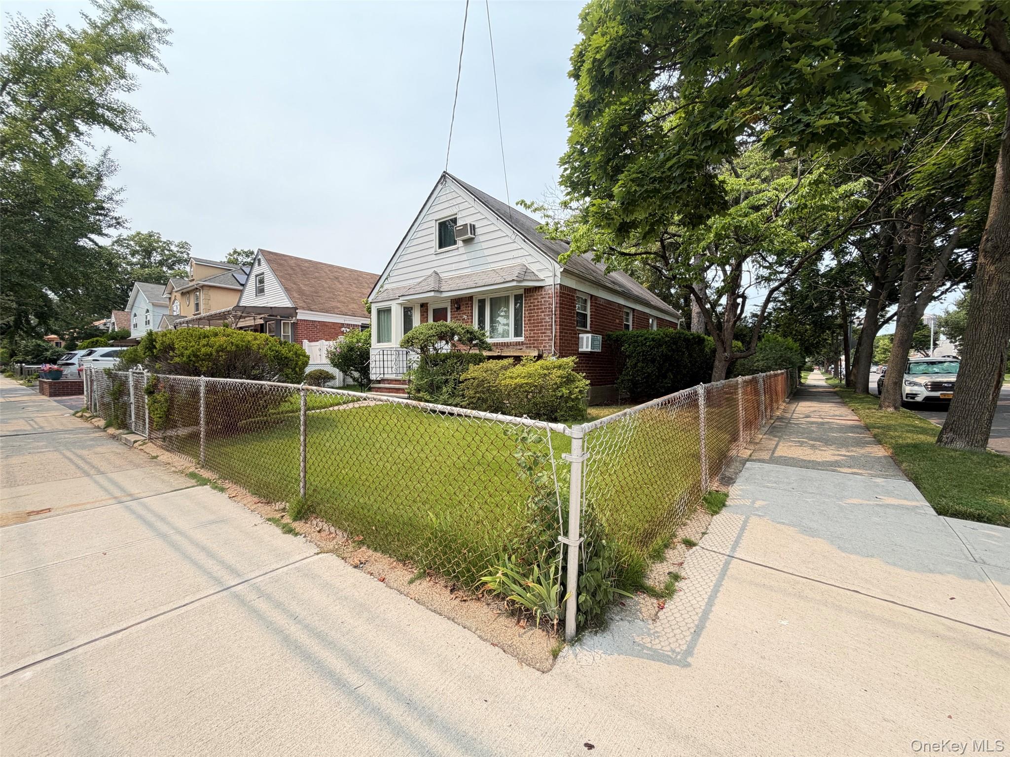 259-19 80 Avenue – For Sale photo 39