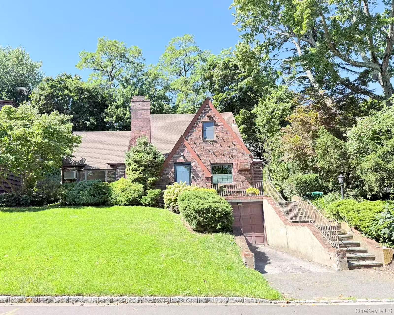 11 W Terrace Road – For Sale