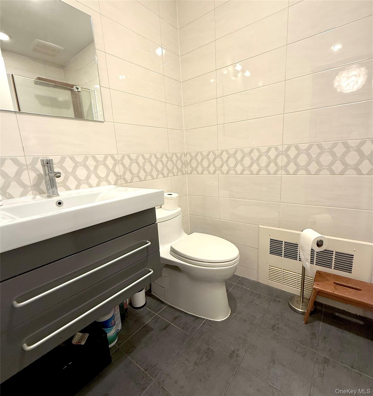 11 W Terrace Road – For Sale photo 12