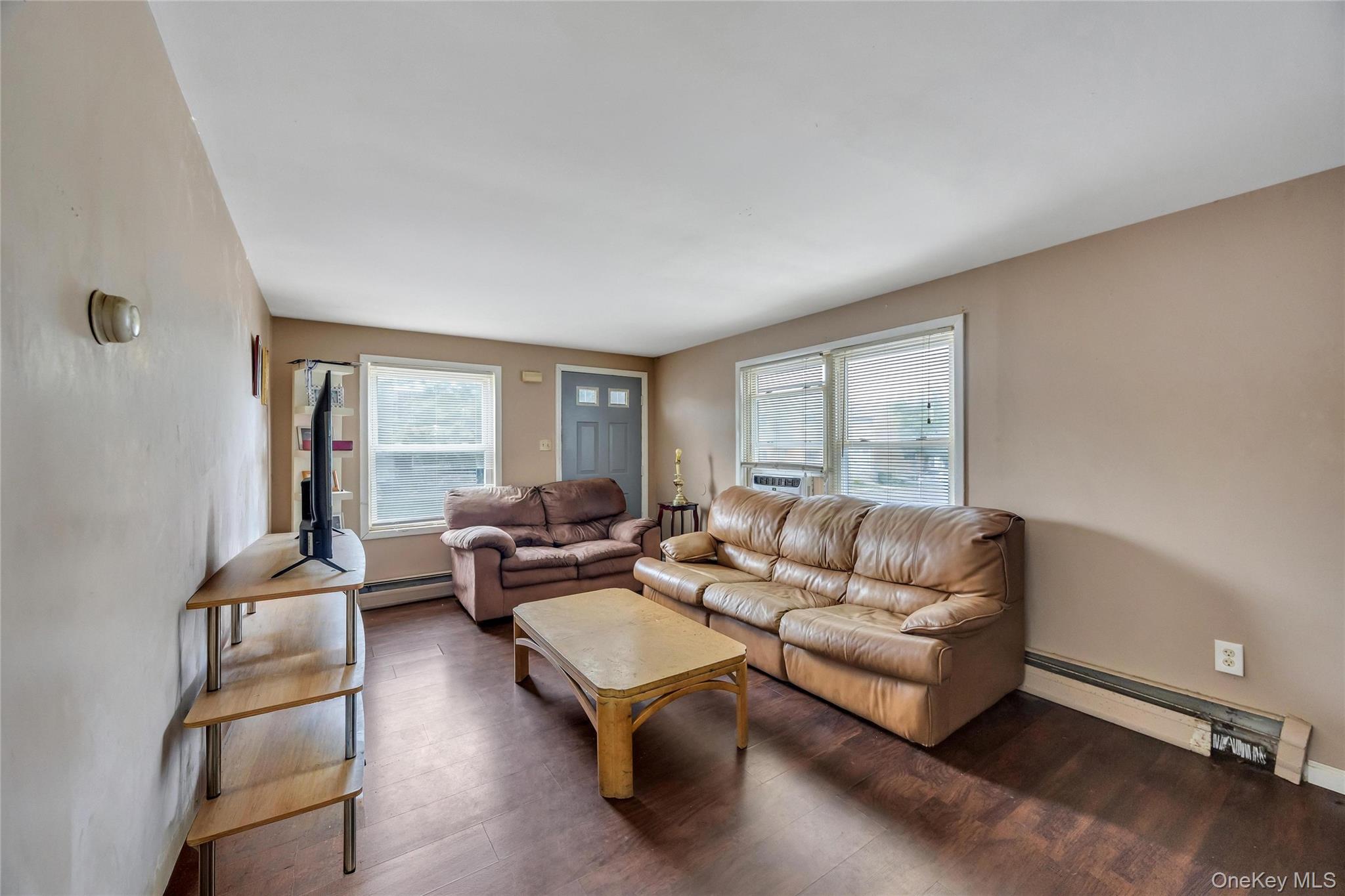 20 E Pine Street – For Sale photo 10
