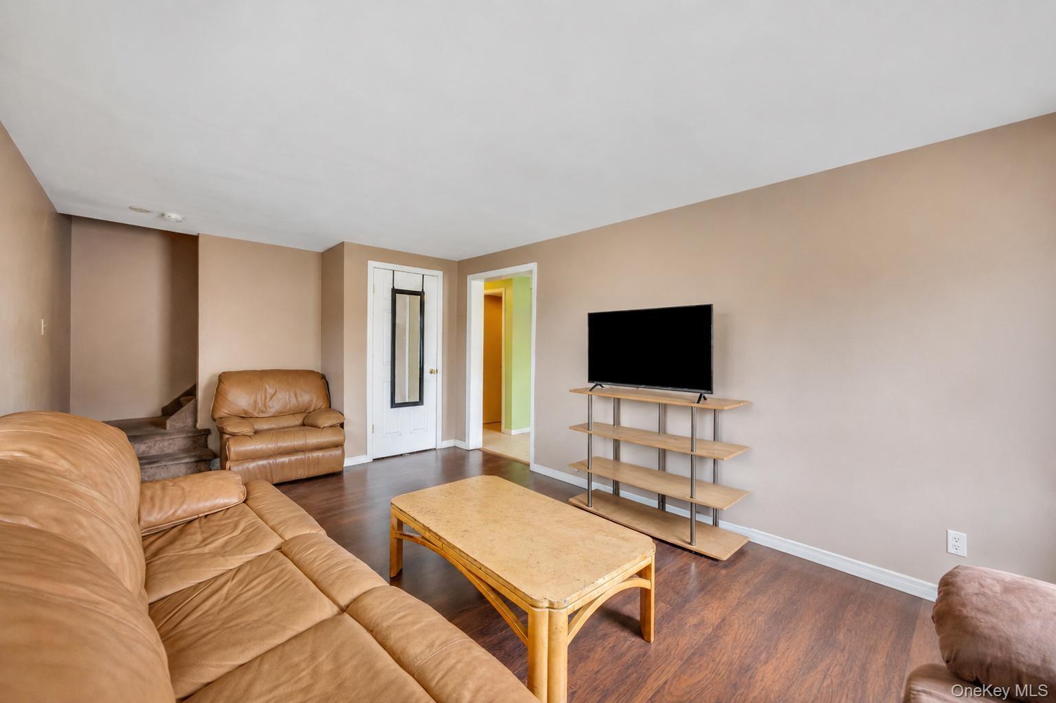 20 E Pine Street – For Sale photo 12