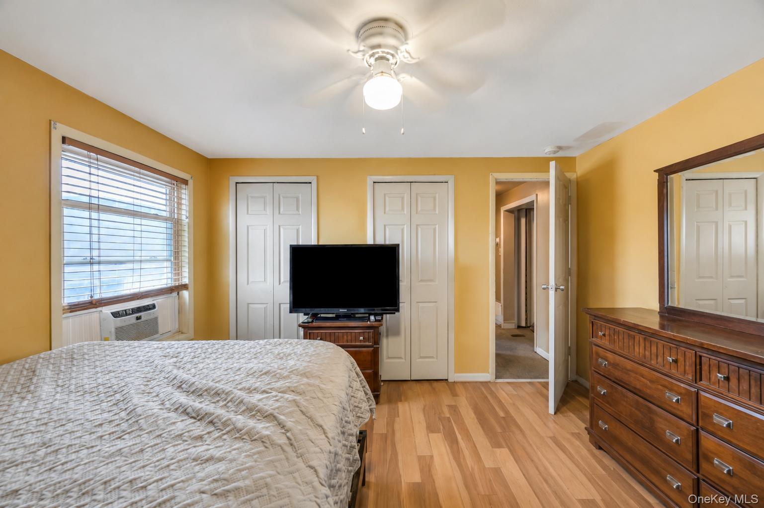 20 E Pine Street – For Sale photo 30