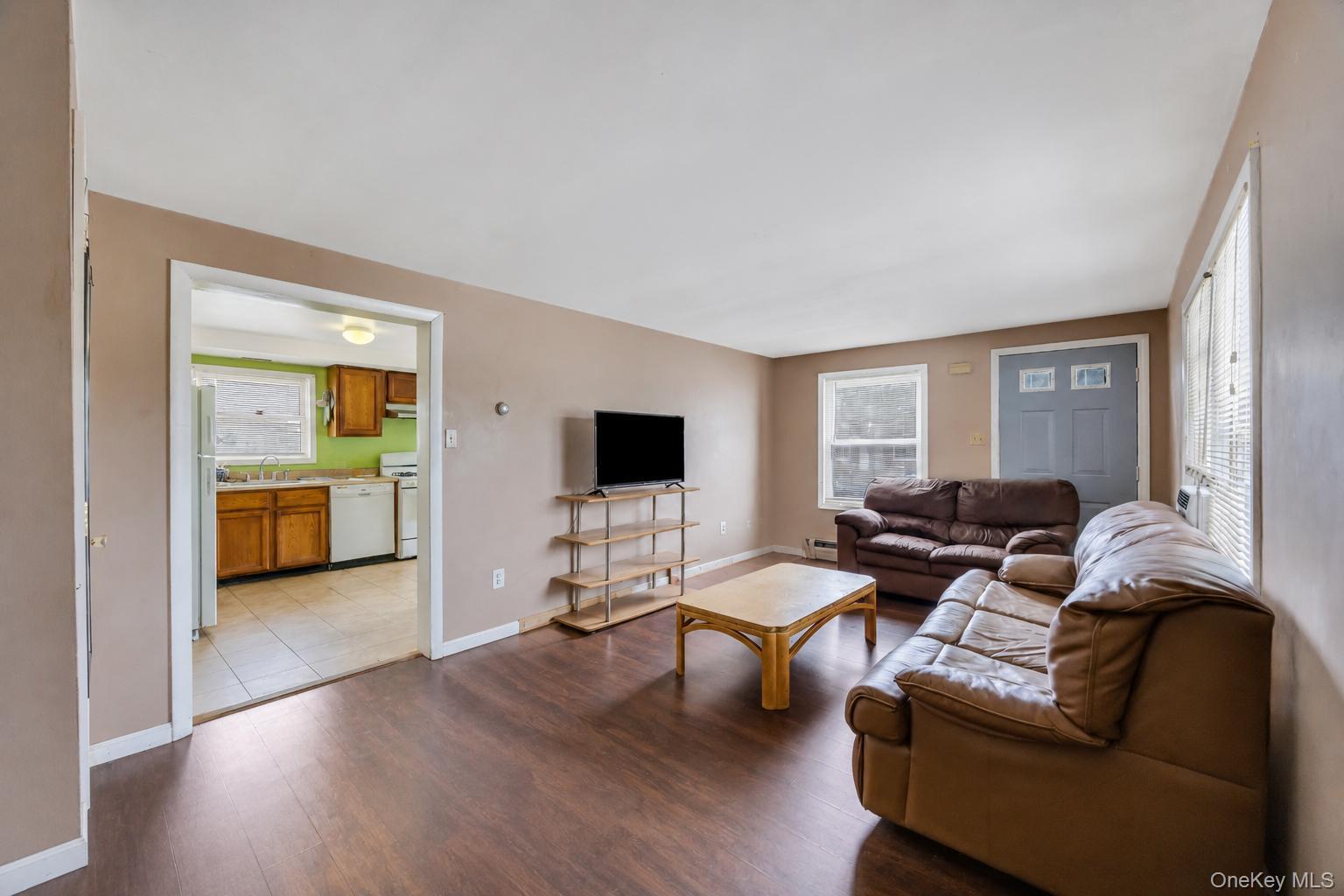 20 E Pine Street – For Sale photo 9