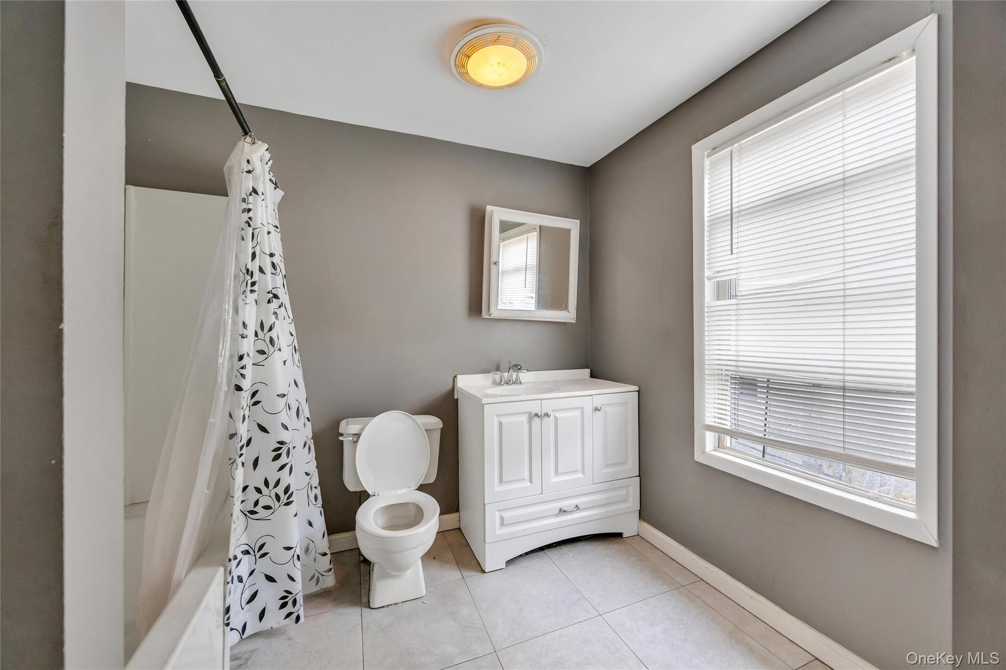 20 E Pine Street – For Sale photo 17