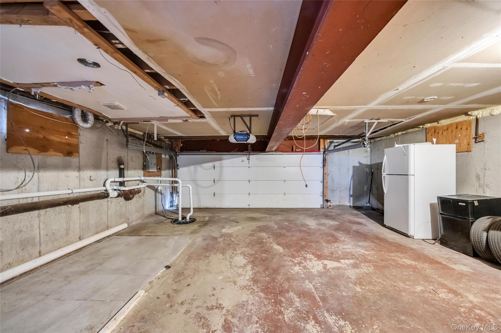 20 E Pine Street – For Sale photo 37