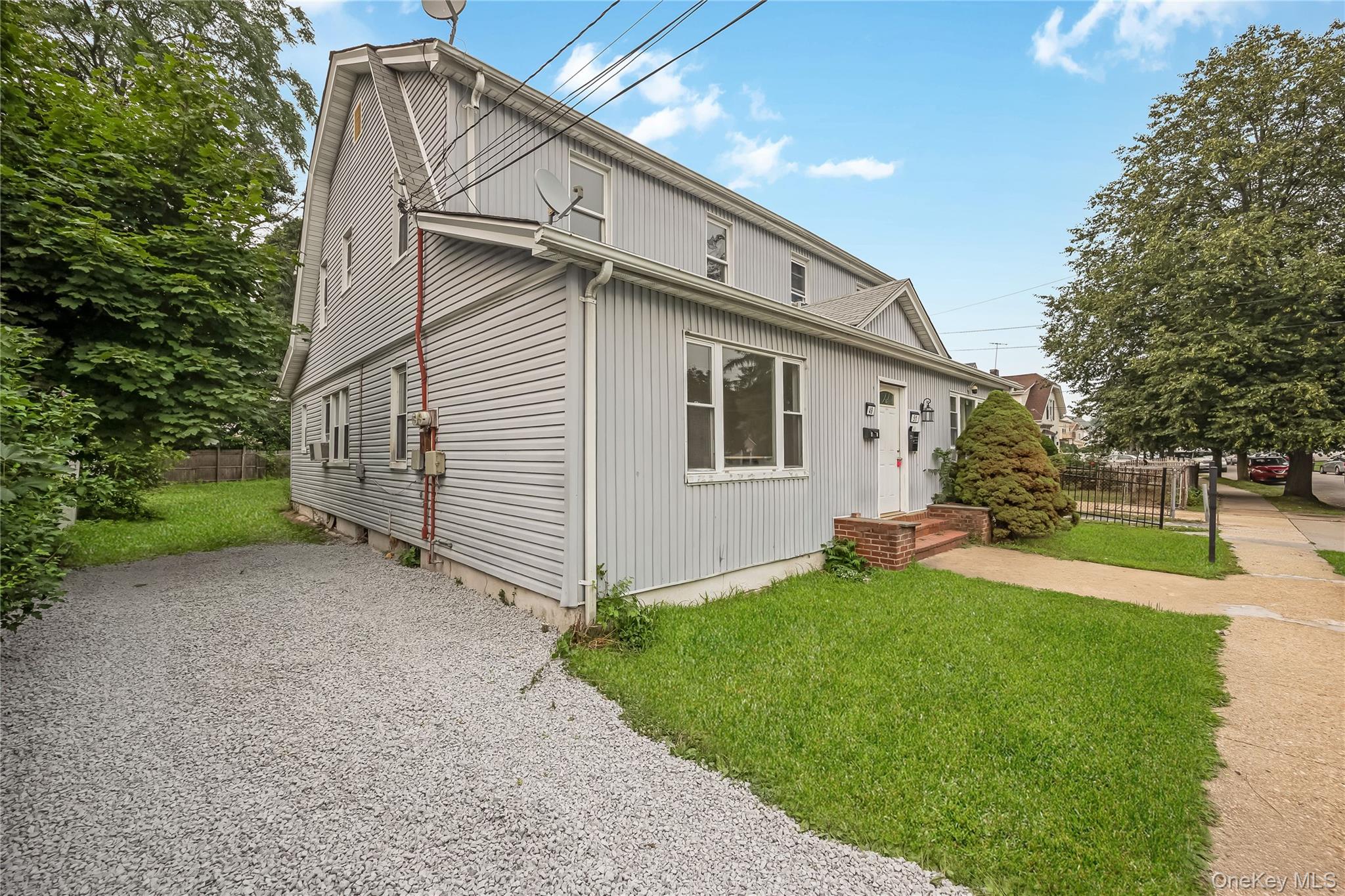 51 Peters Avenue – For Sale photo 3