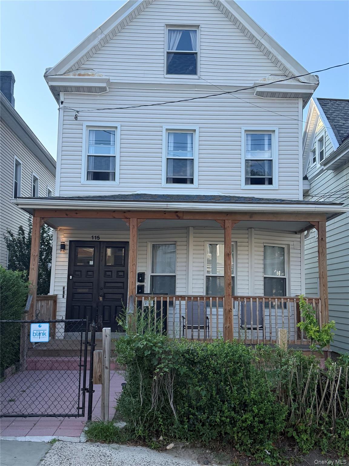 115 Washington Street – For Sale
