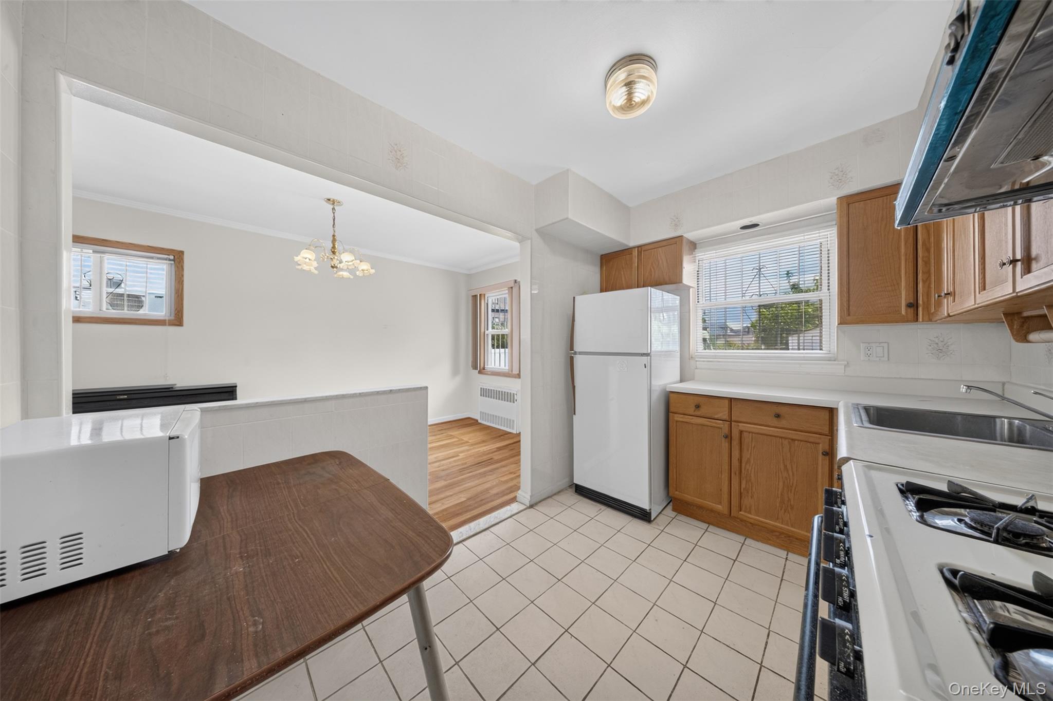 146-18 Kalmia Avenue – For Sale photo 8