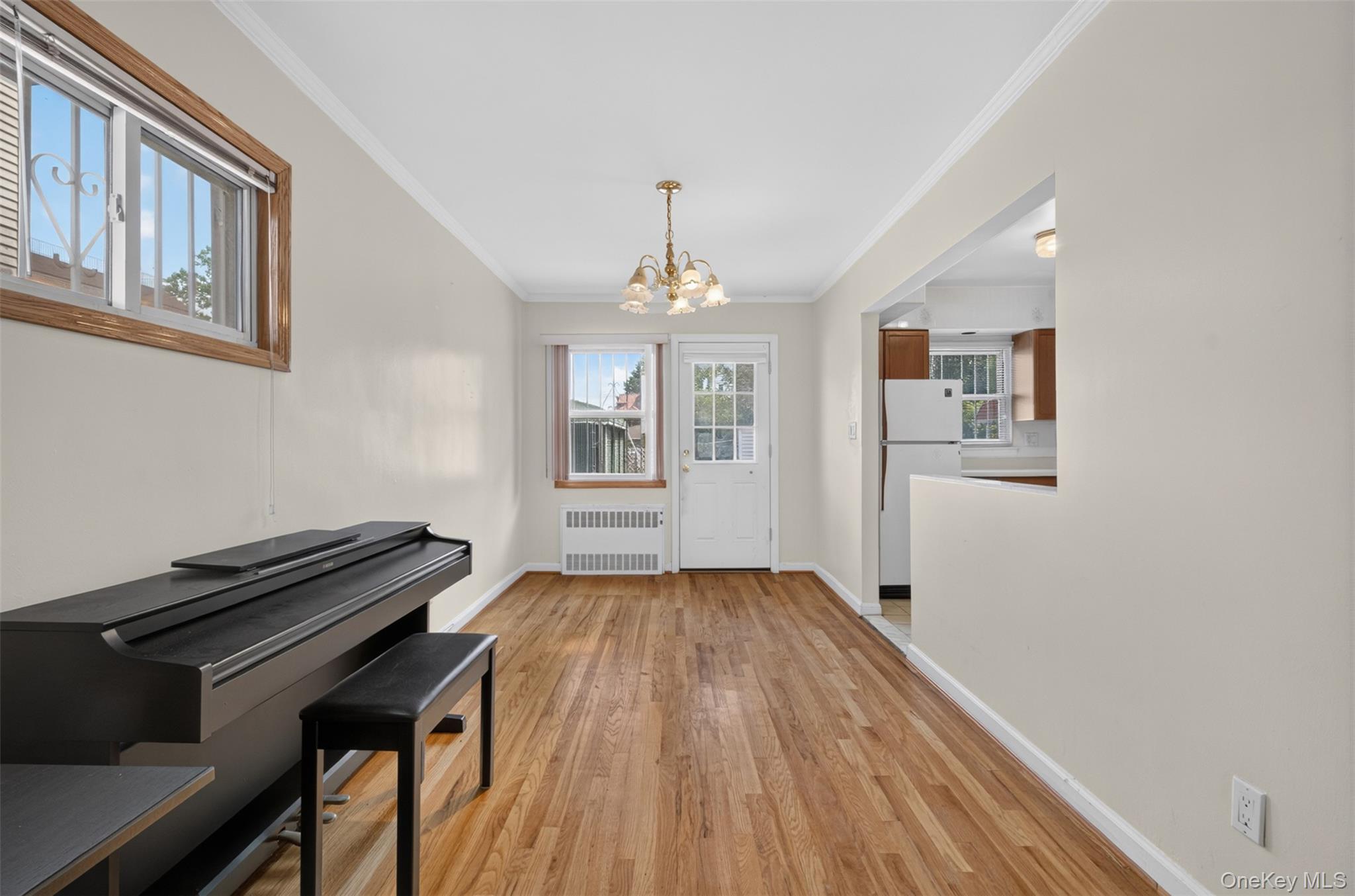 146-18 Kalmia Avenue – For Sale photo 6