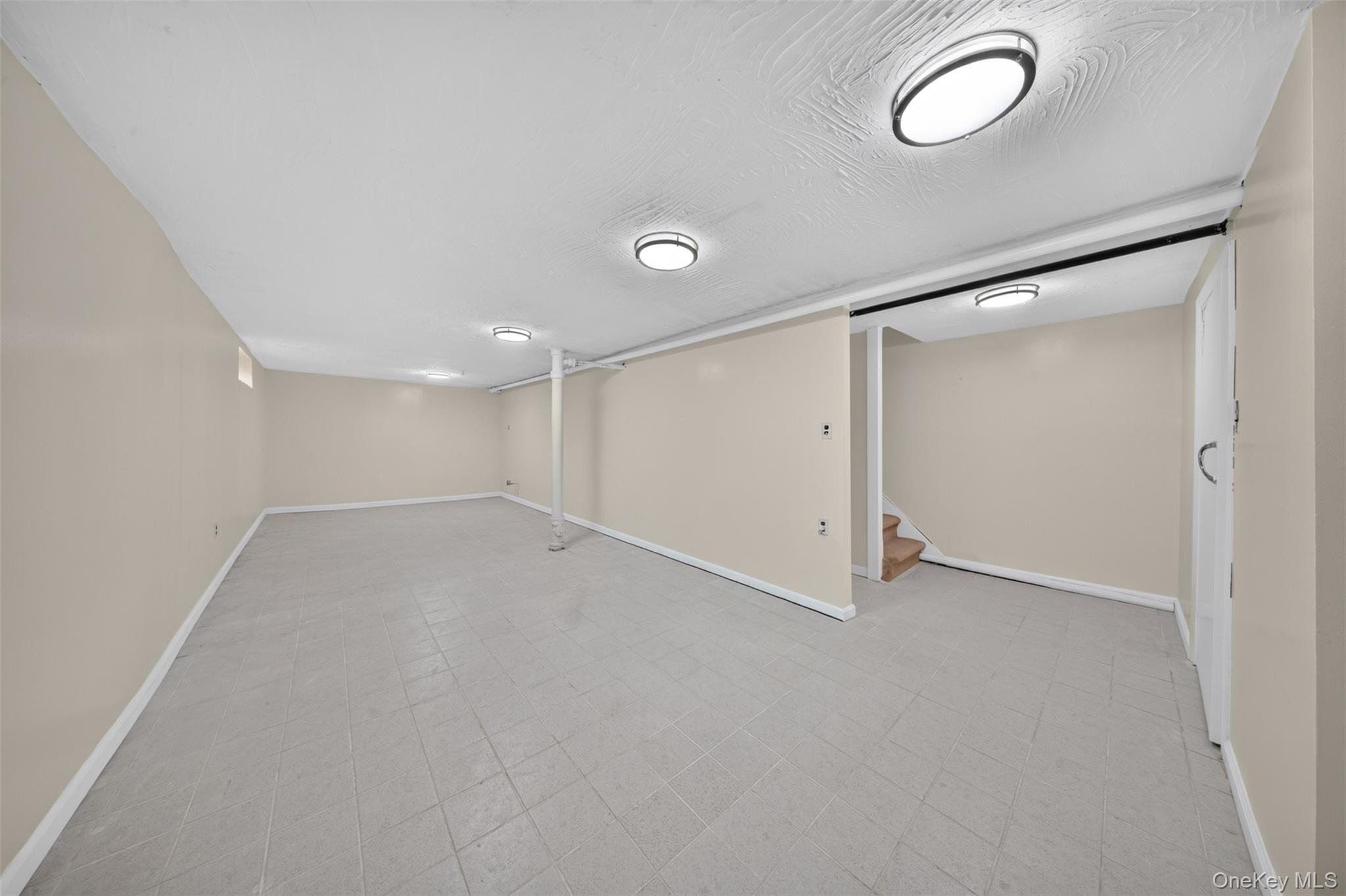 146-18 Kalmia Avenue – For Sale photo 19