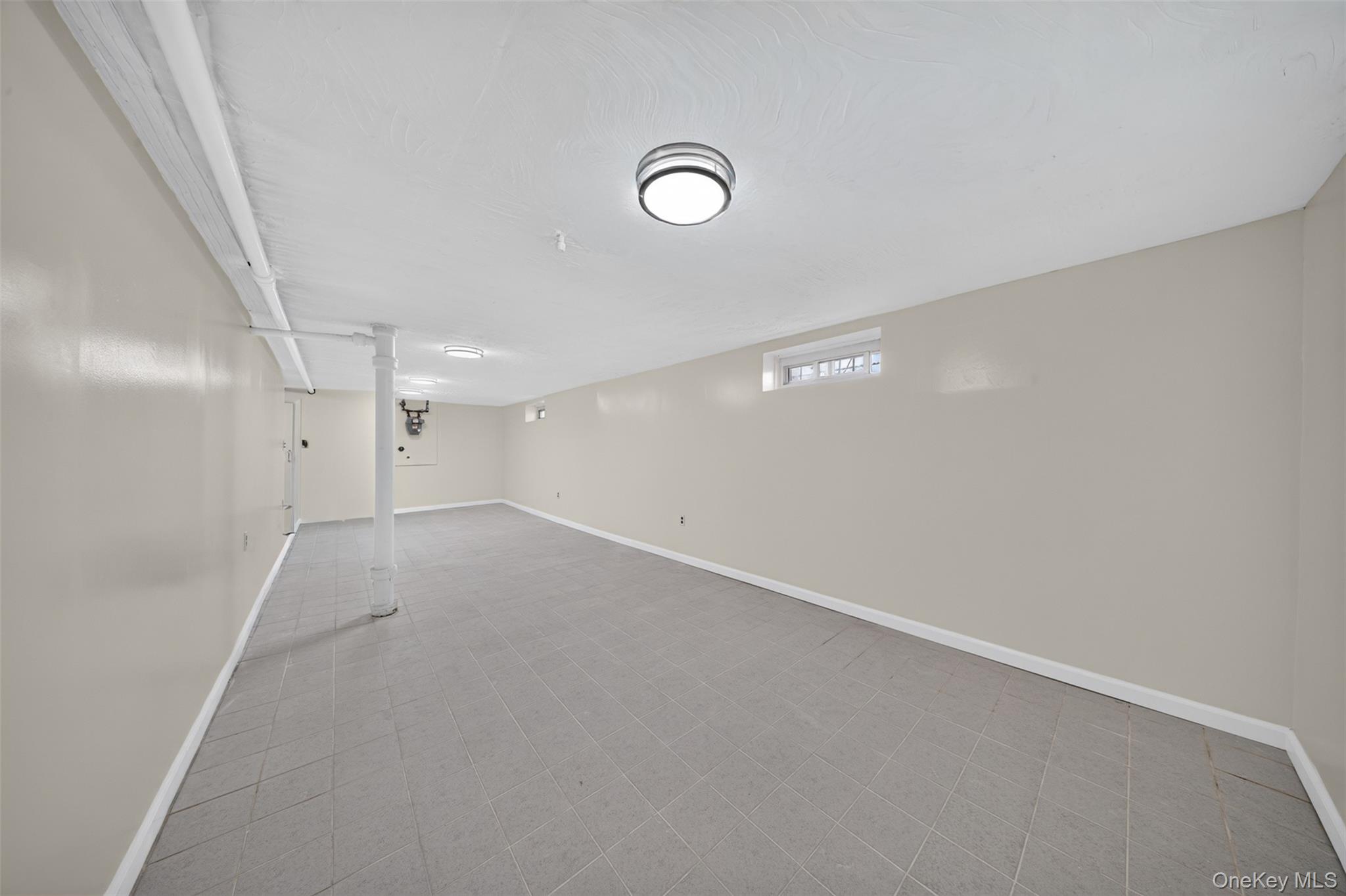 146-18 Kalmia Avenue – For Sale photo 20