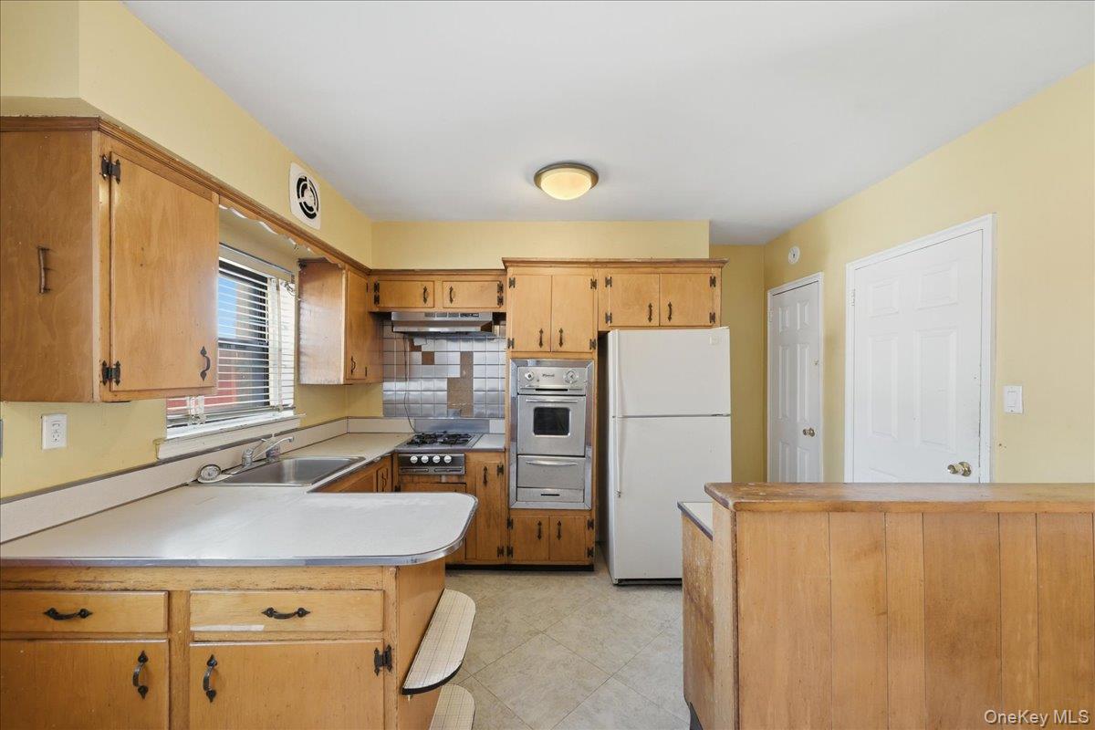 3310 Gunther Avenue – For Sale photo 8