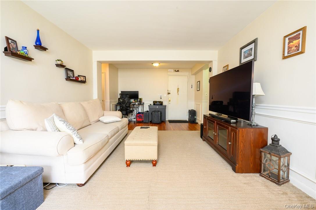 4 Sadore Lane, Unit 3J photo 3