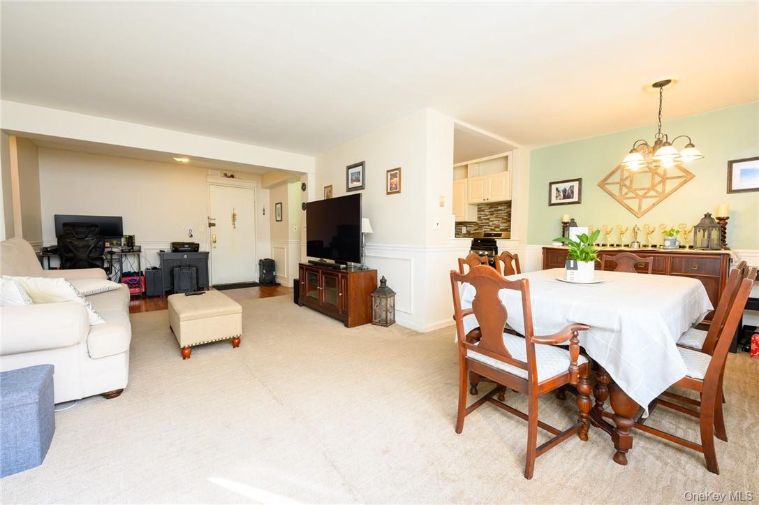 4 Sadore Lane, Unit 3J photo 5
