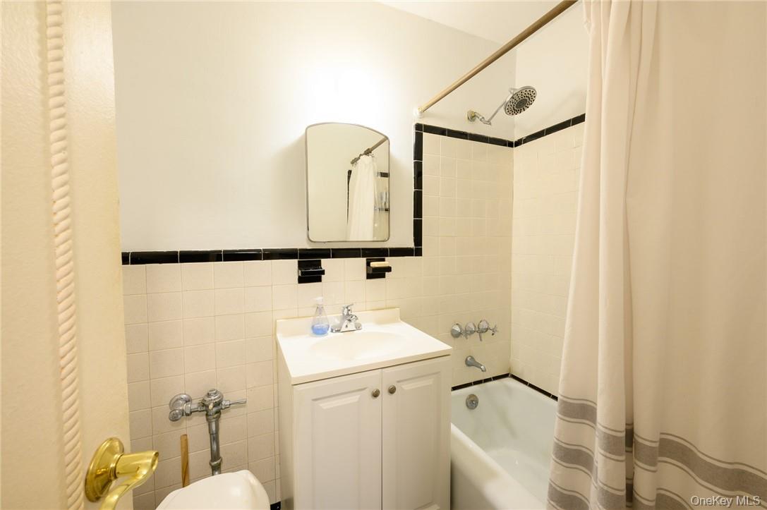 4 Sadore Lane, Unit 3J photo 17