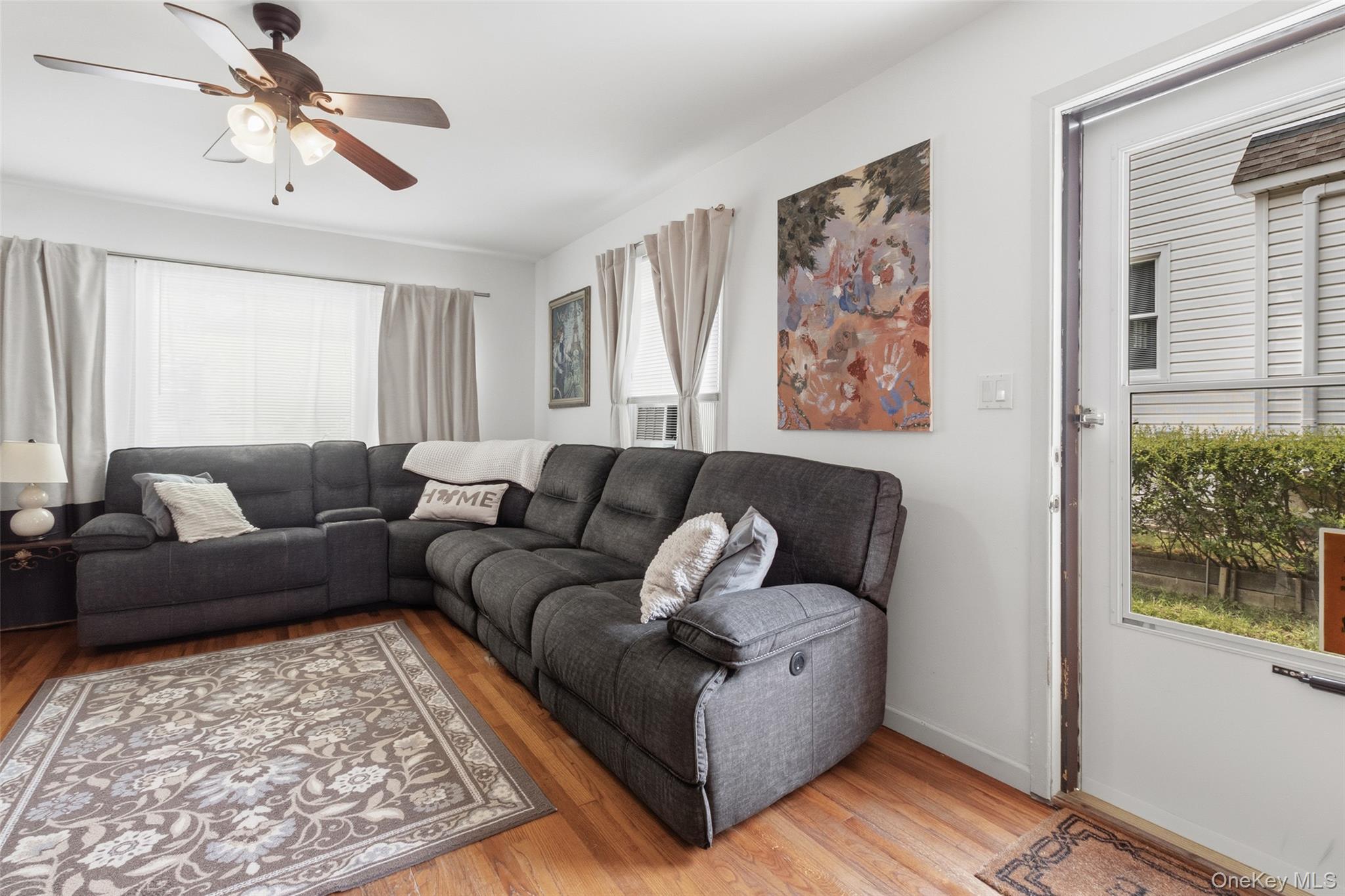23 Gates Avenue – For Sale photo 9