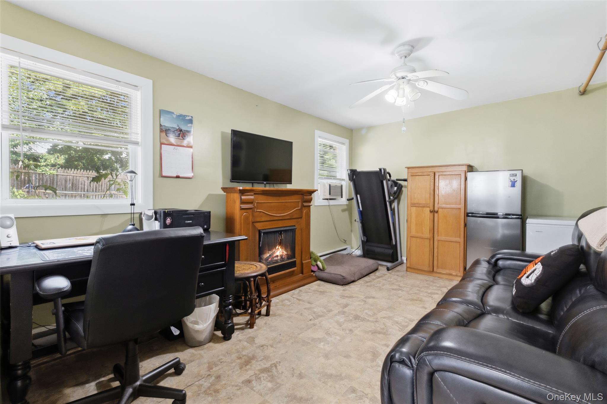 23 Gates Avenue – For Sale photo 25