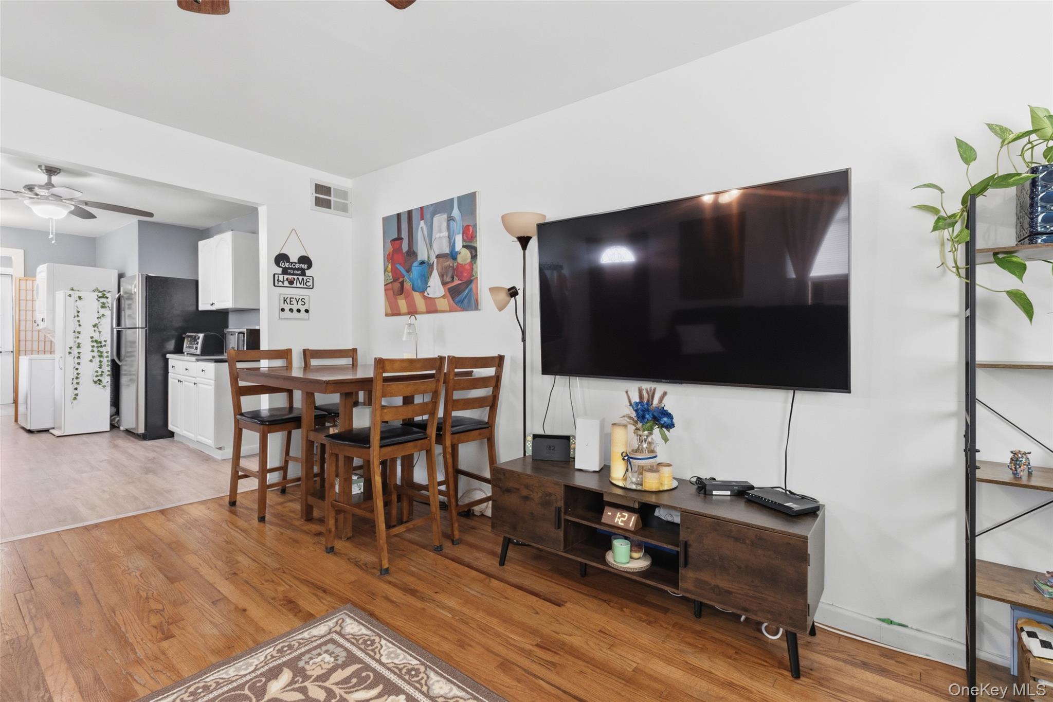 23 Gates Avenue – For Sale photo 10