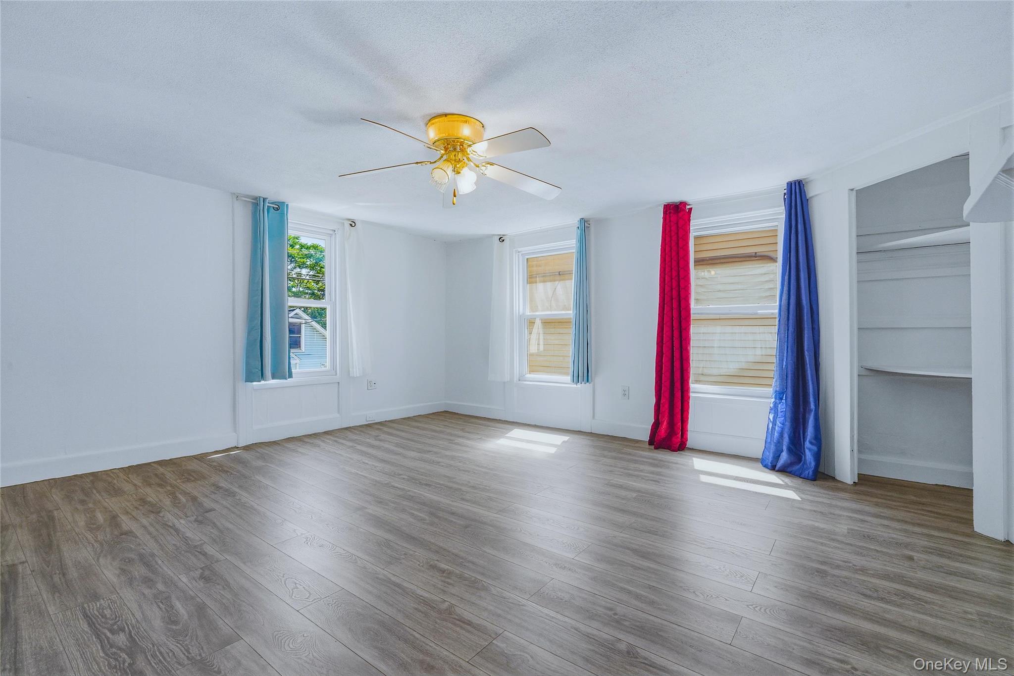 5 Wilbur Avenue – For Sale photo 17