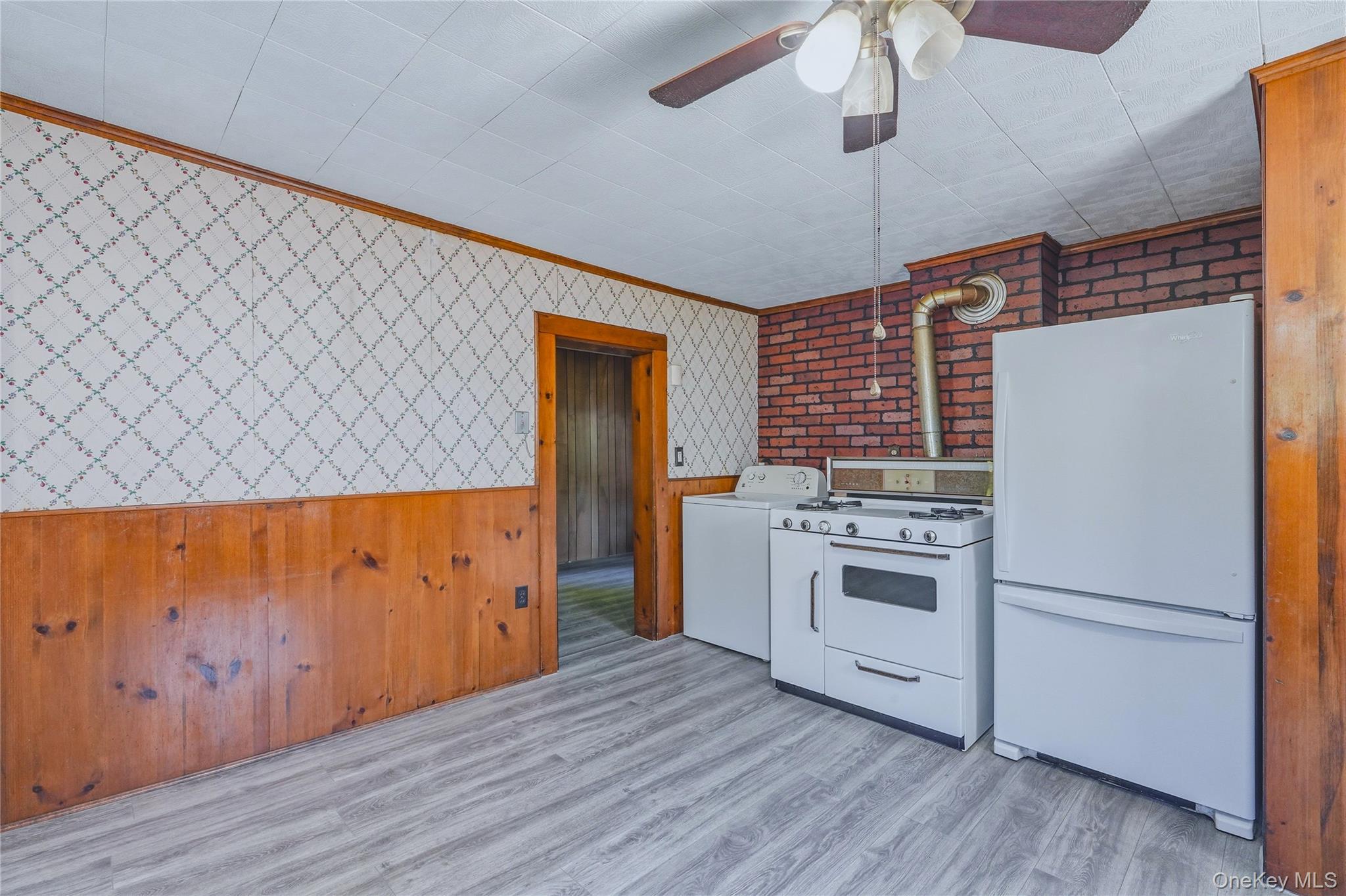 5 Wilbur Avenue – For Sale photo 8