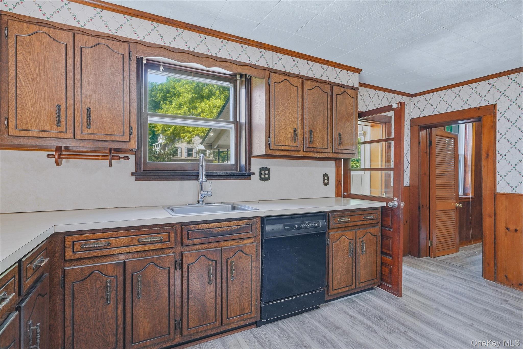 5 Wilbur Avenue – For Sale photo 7