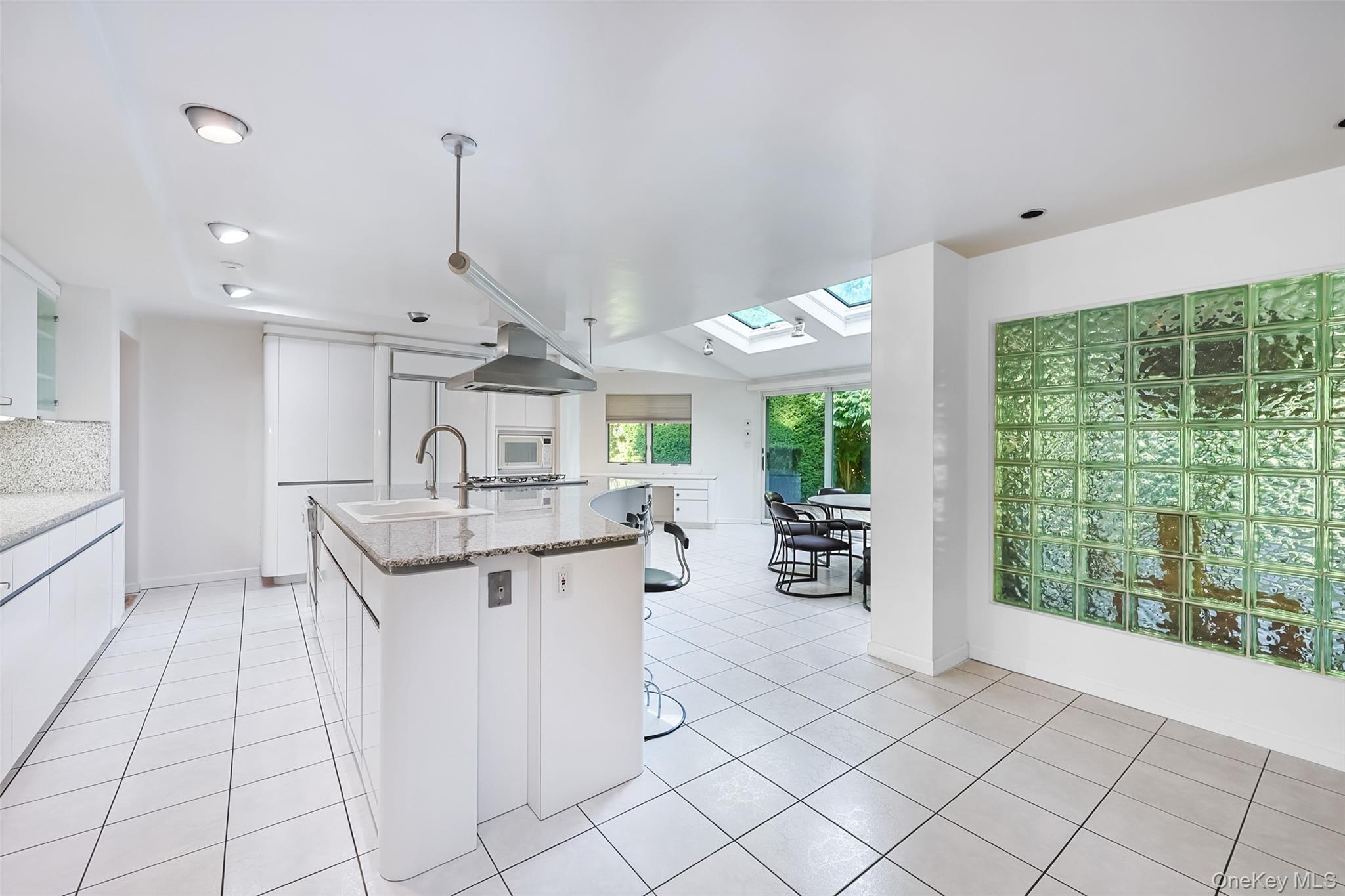 2 W Woods Road – For Sale photo 10