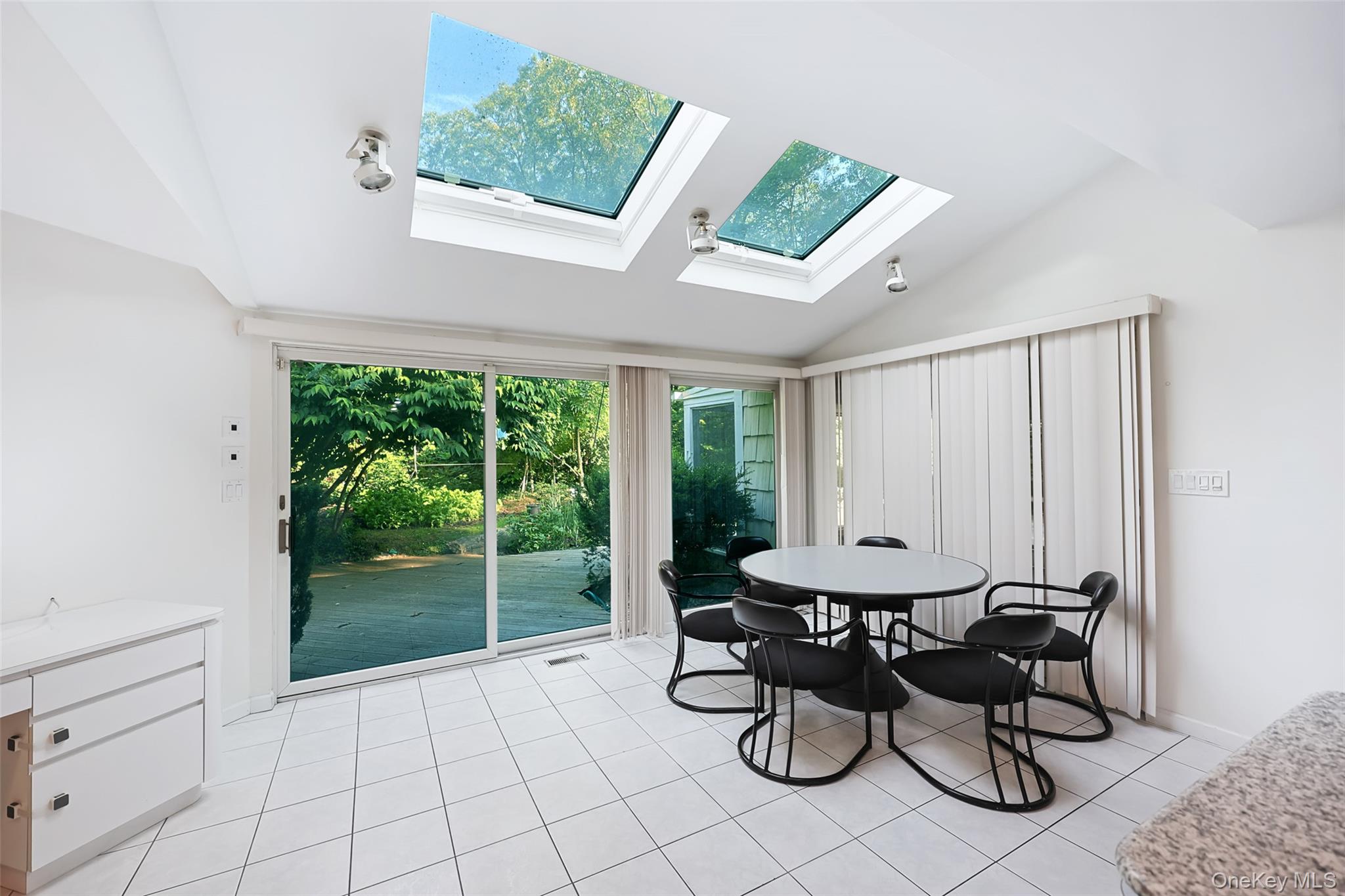 2 W Woods Road – For Sale photo 12