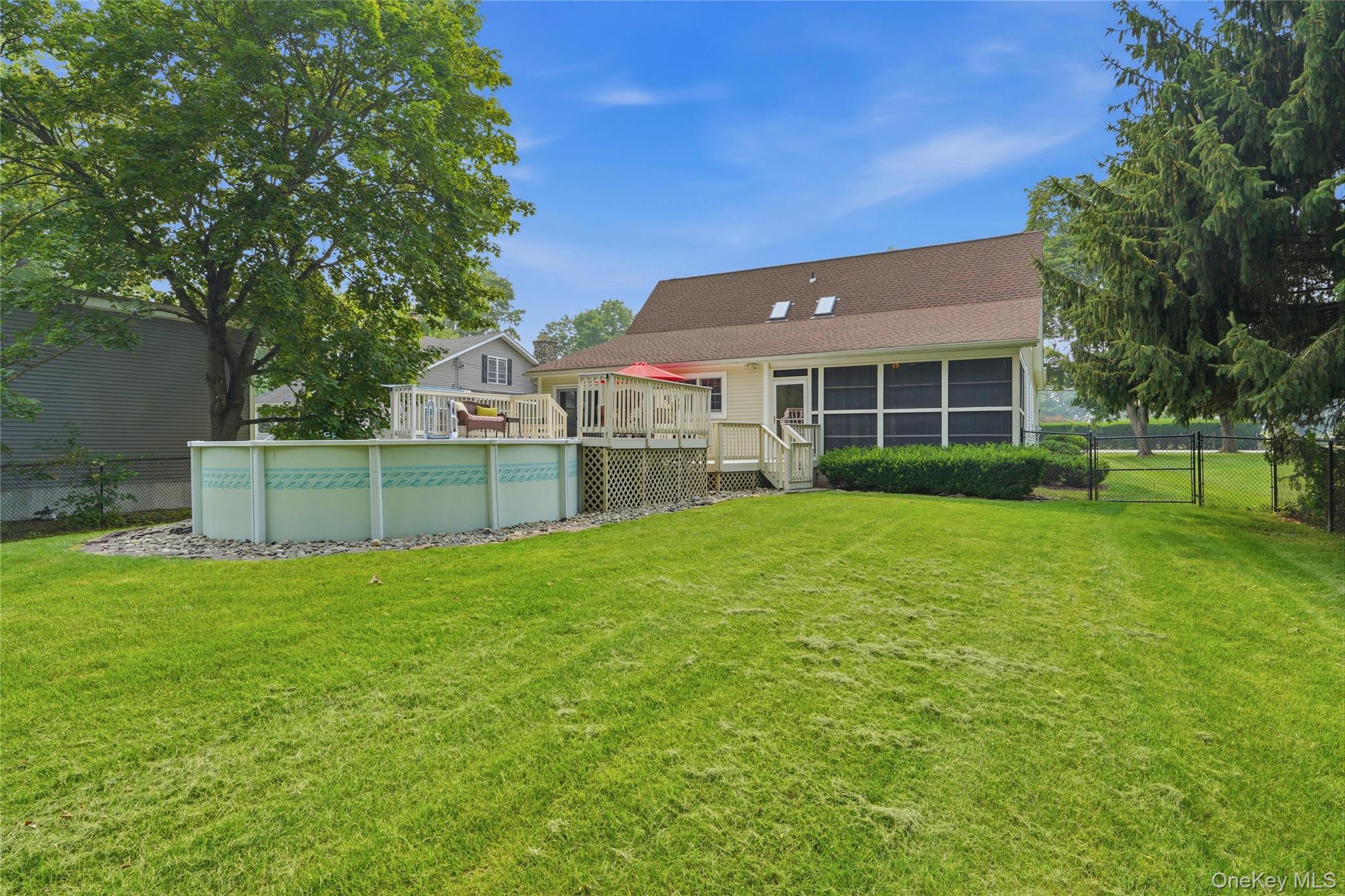302 Lakeside Road – For Sale photo 41