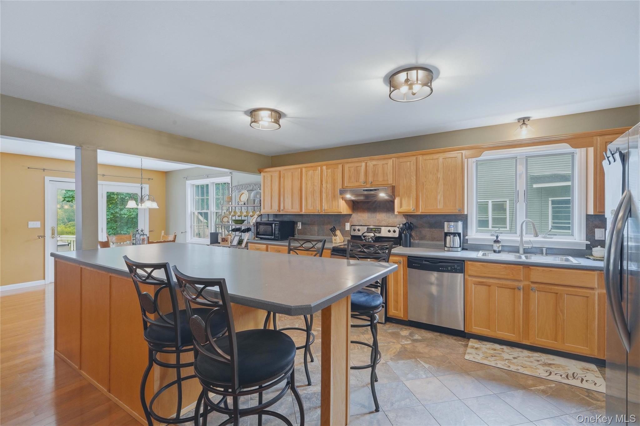 302 Lakeside Road – For Sale photo 11