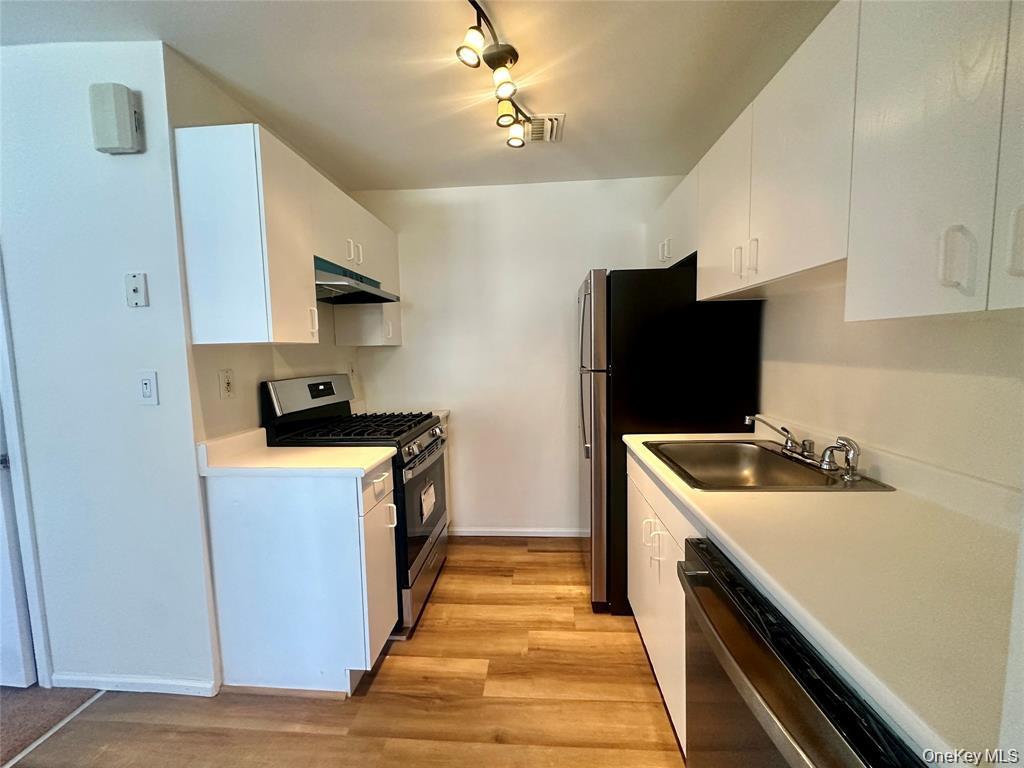 82 High Street, Unit 5 photo 4