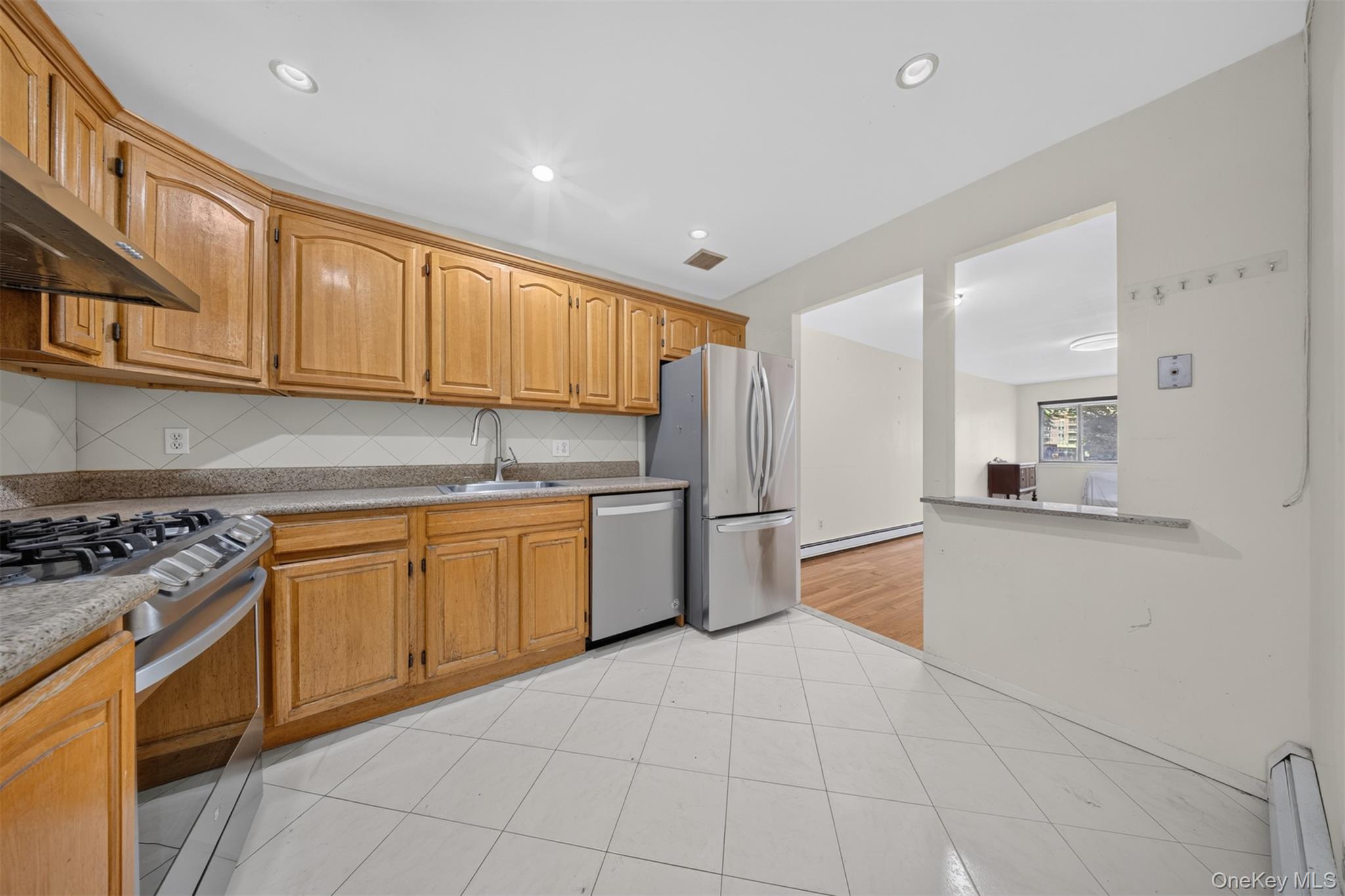143-27 Roosevelt Avenue – For Sale photo 22