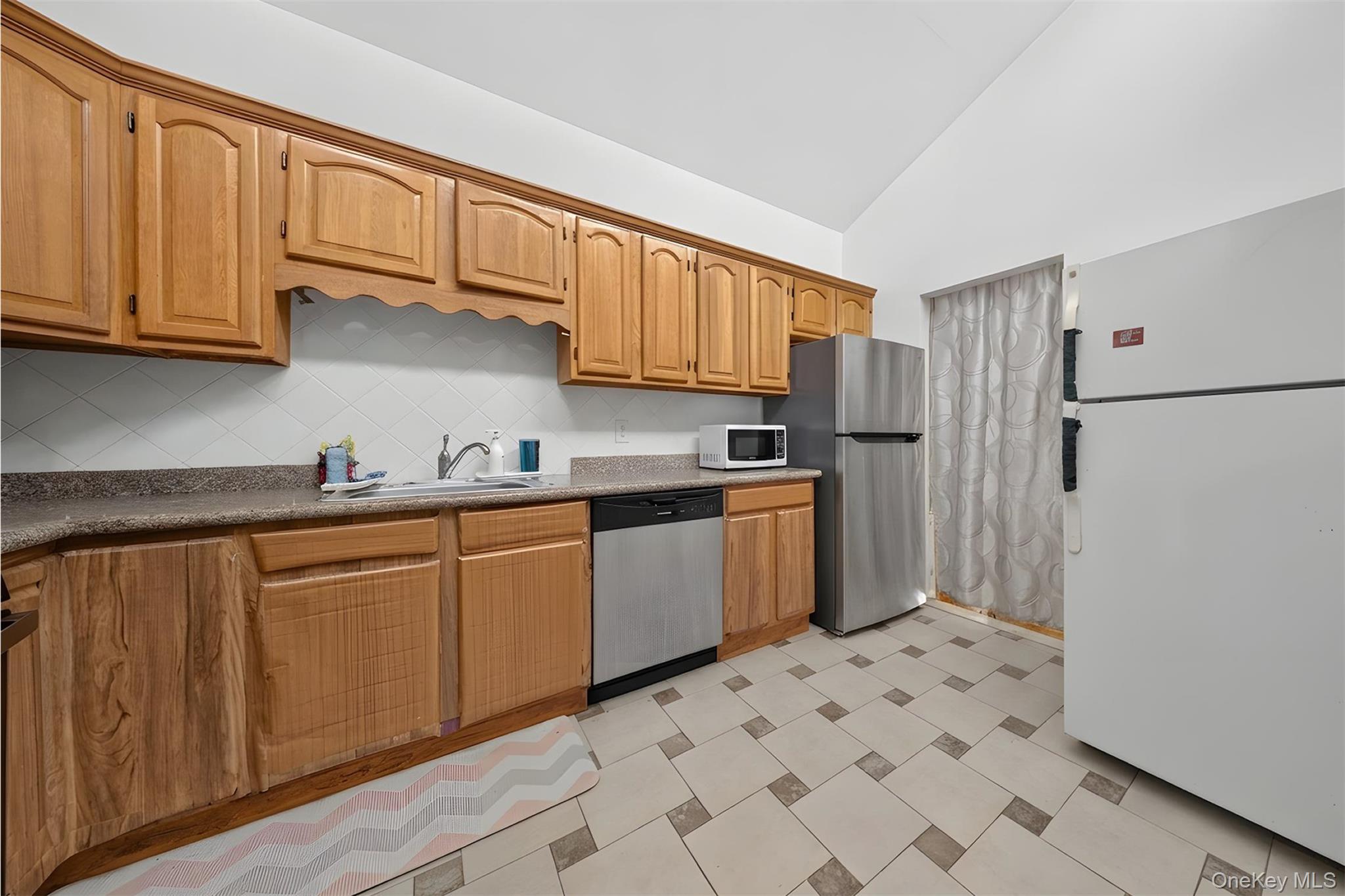 143-27 Roosevelt Avenue – For Sale photo 32