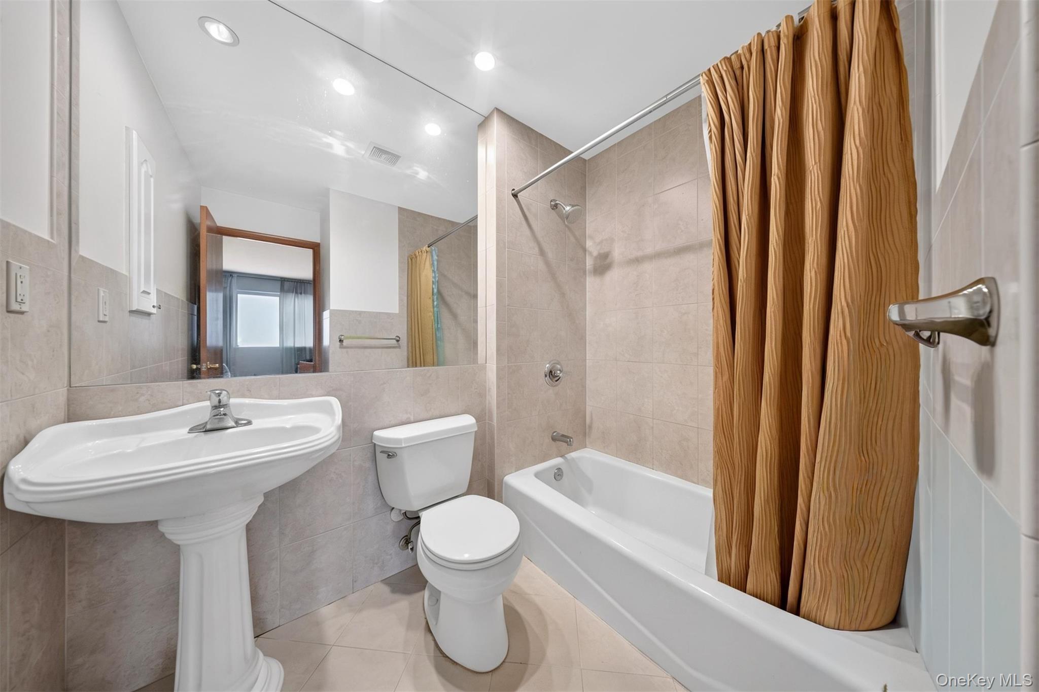 143-27 Roosevelt Avenue – For Sale photo 37