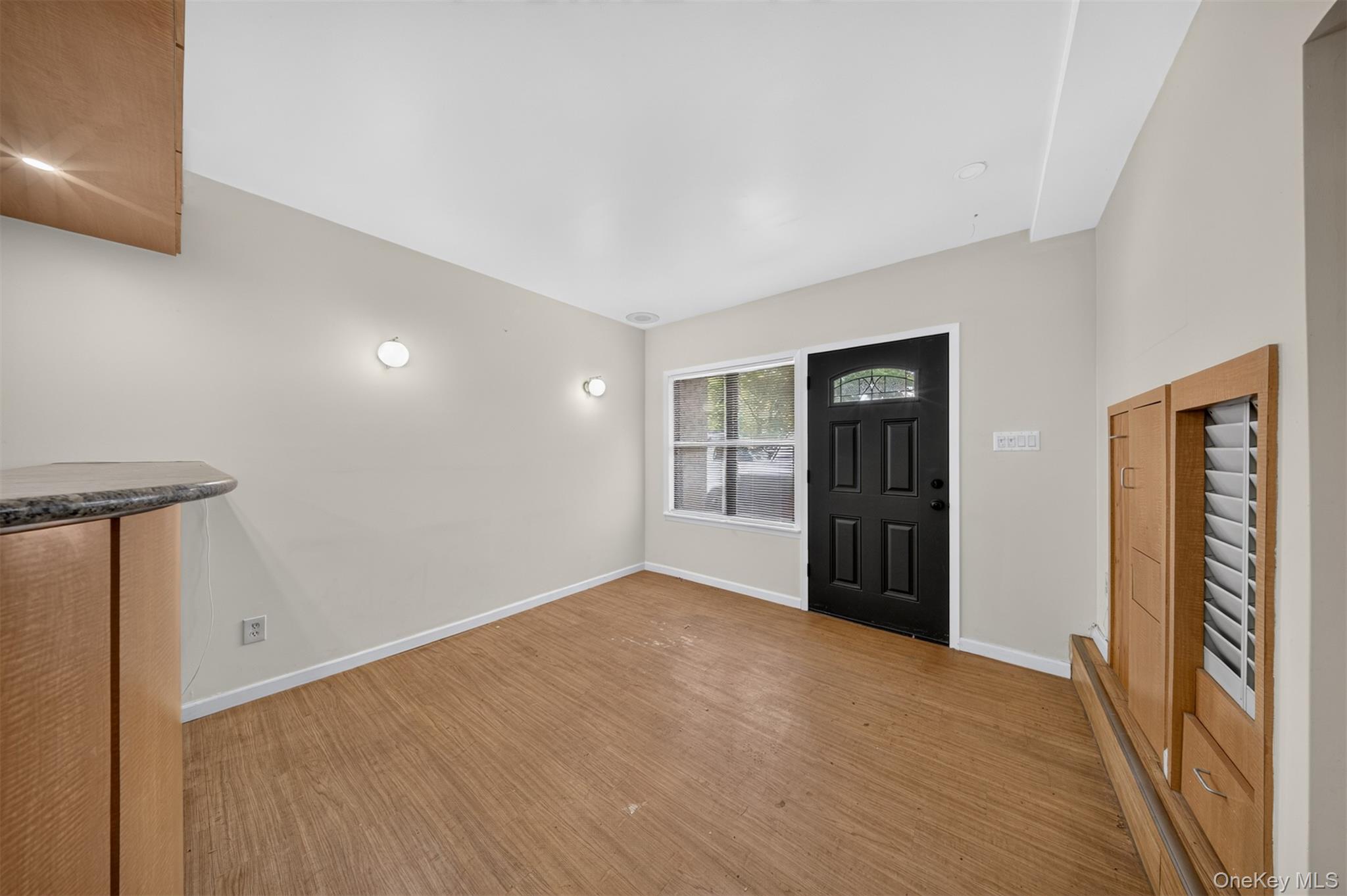 143-27 Roosevelt Avenue – For Sale photo 3